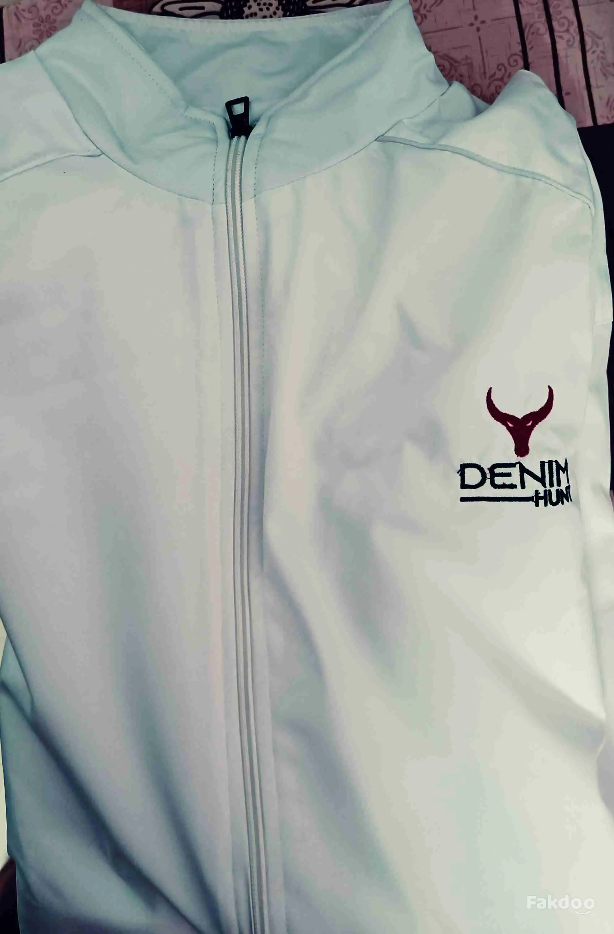 White denim Windcheater