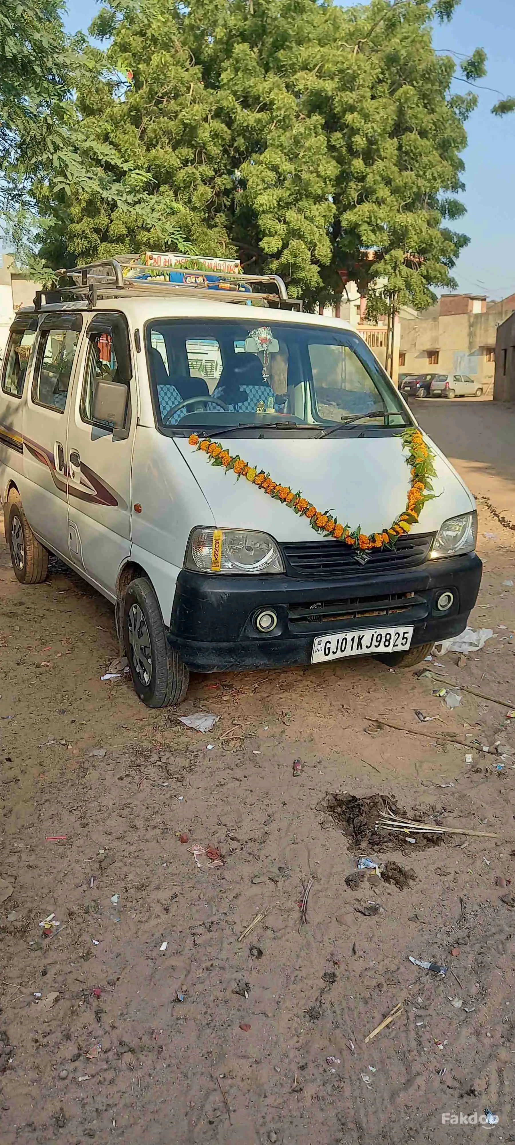 maruti eeco