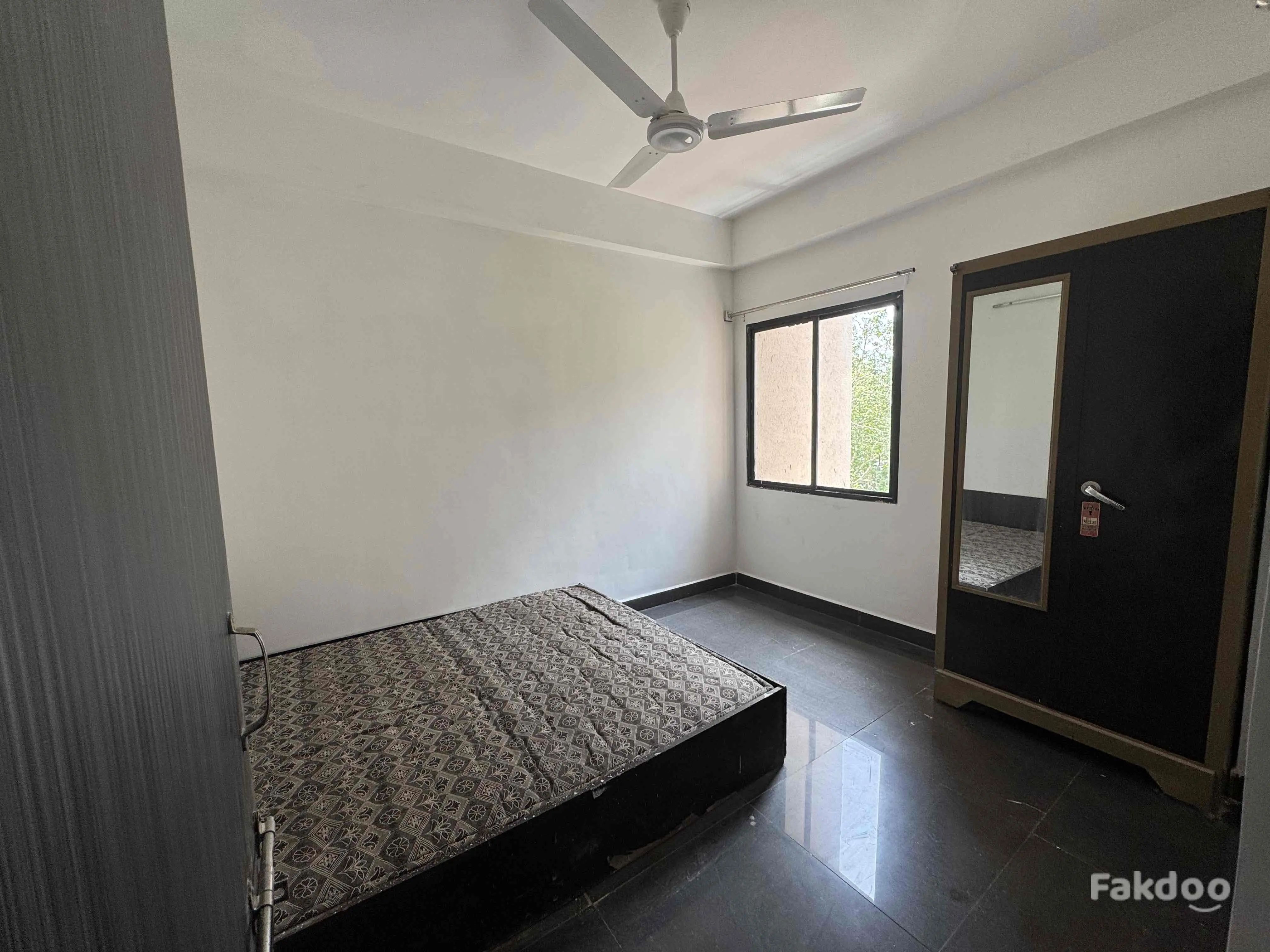 Buy Used Flat for Rent Family Only BODAKDEV in Ahmedabad, Gujarat - Fakdoo - 4 - Thumbnail