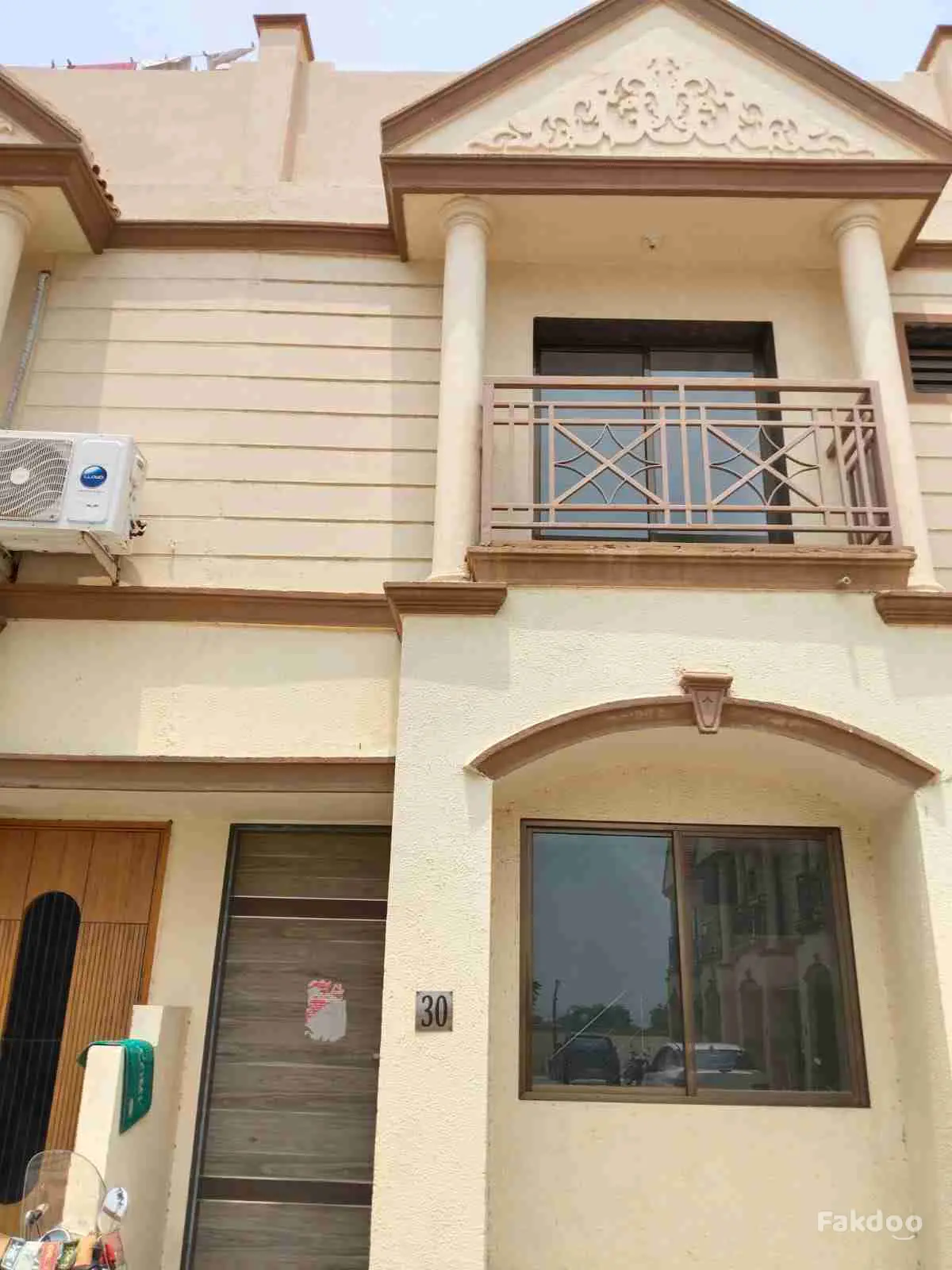 Sell 4bhk bunglow at Lambha 