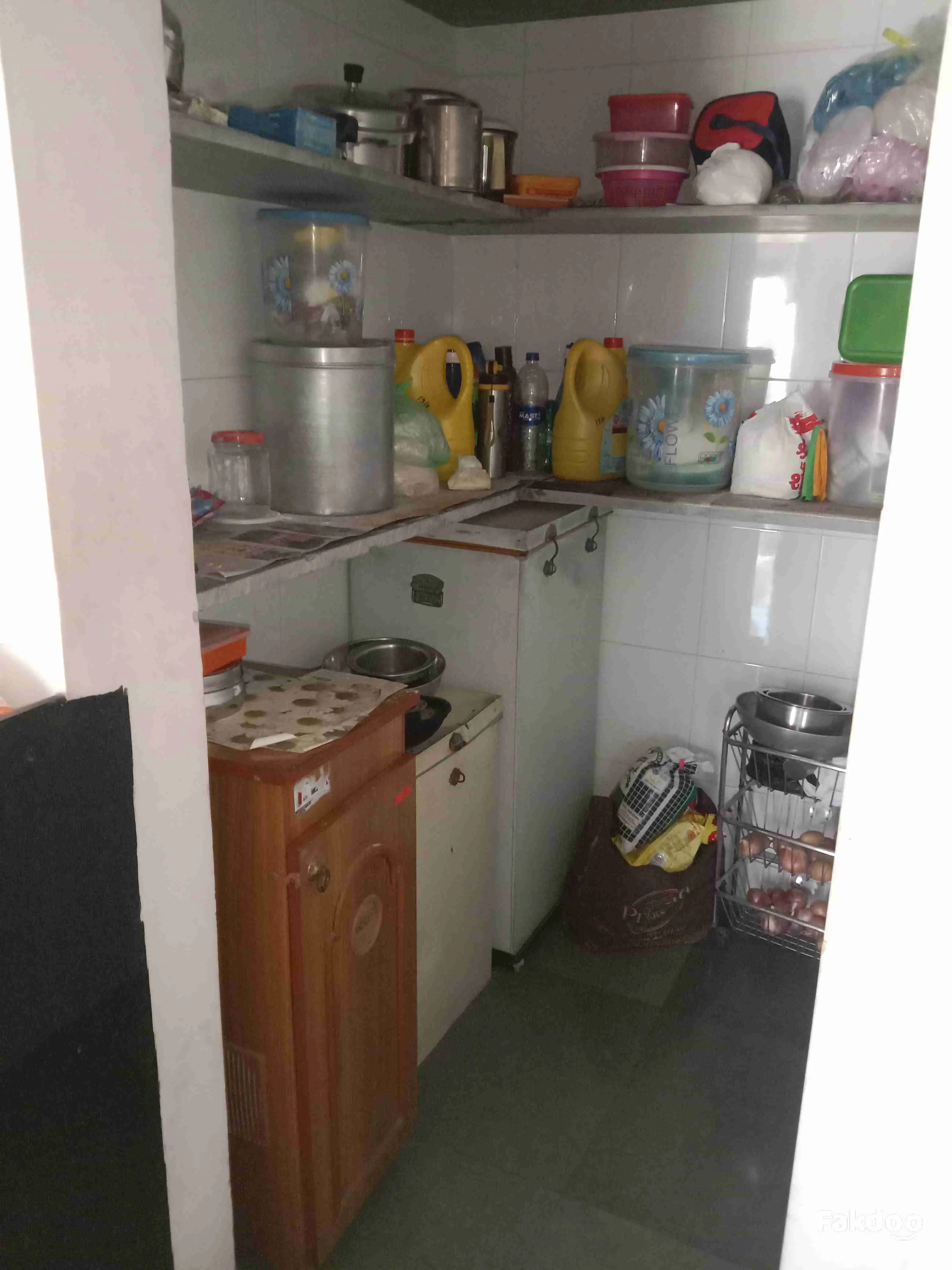 Buy Used 2 BHK Flat in Surat, Gujarat - Fakdoo - 2 - Thumbnail