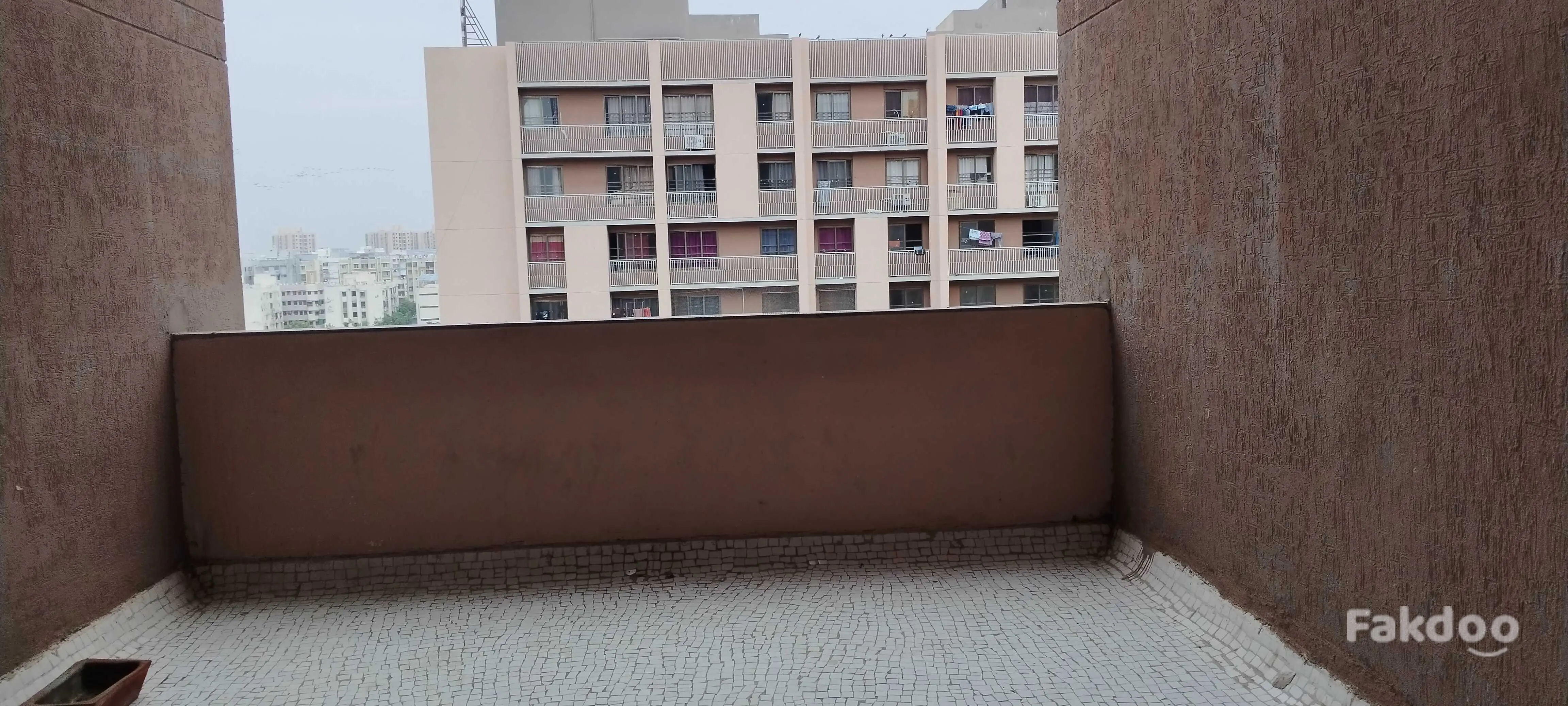 Buy Apartment in Ahmedabad, Gujarat - Fakdoo - 5 - Thumbnail