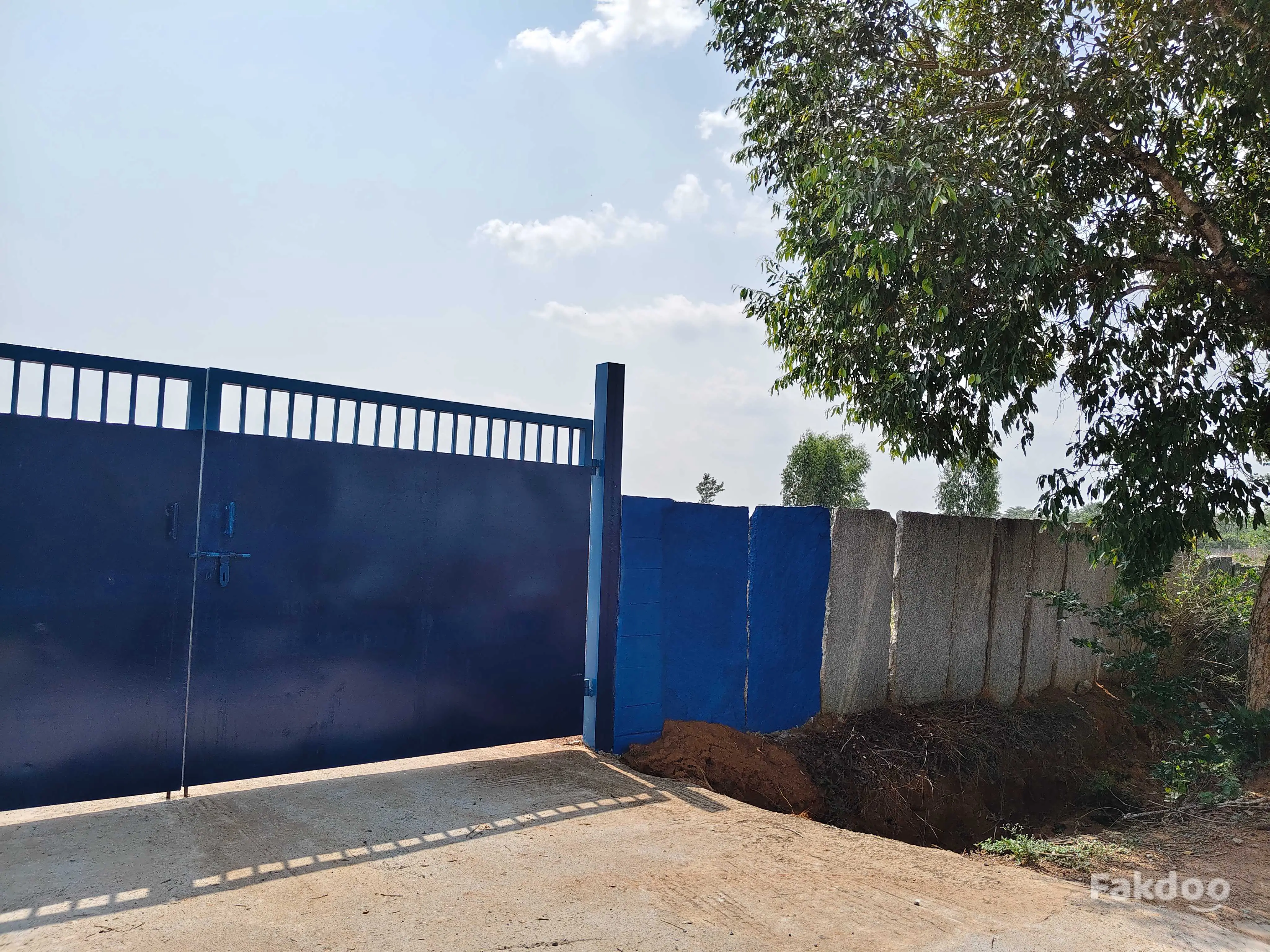 Land for sale at Hosakote Chintamani Road