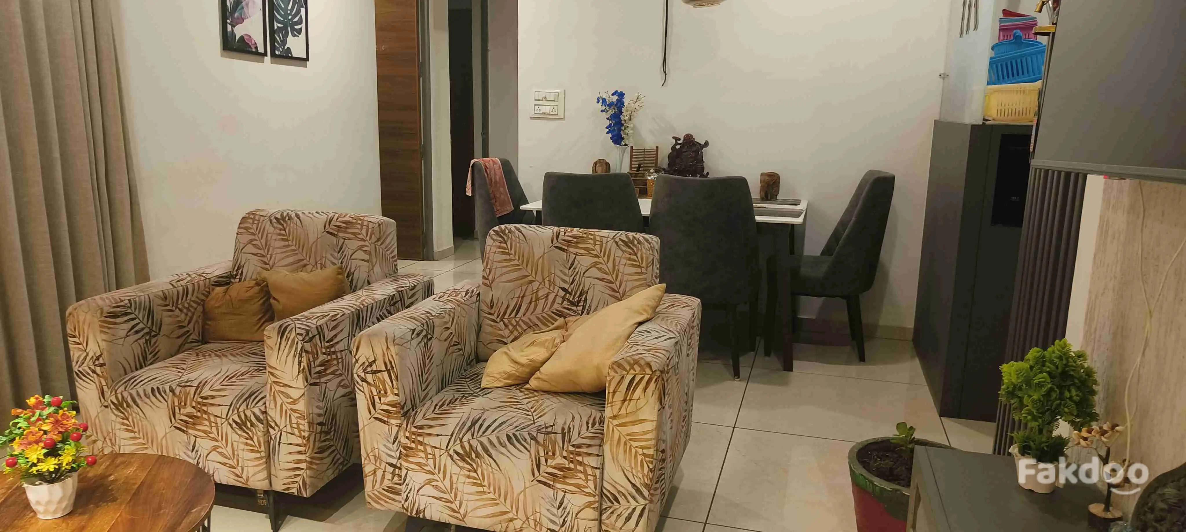 Buy Used Apartment in Ahmedabad, Gujarat - Fakdoo - 3 - Thumbnail