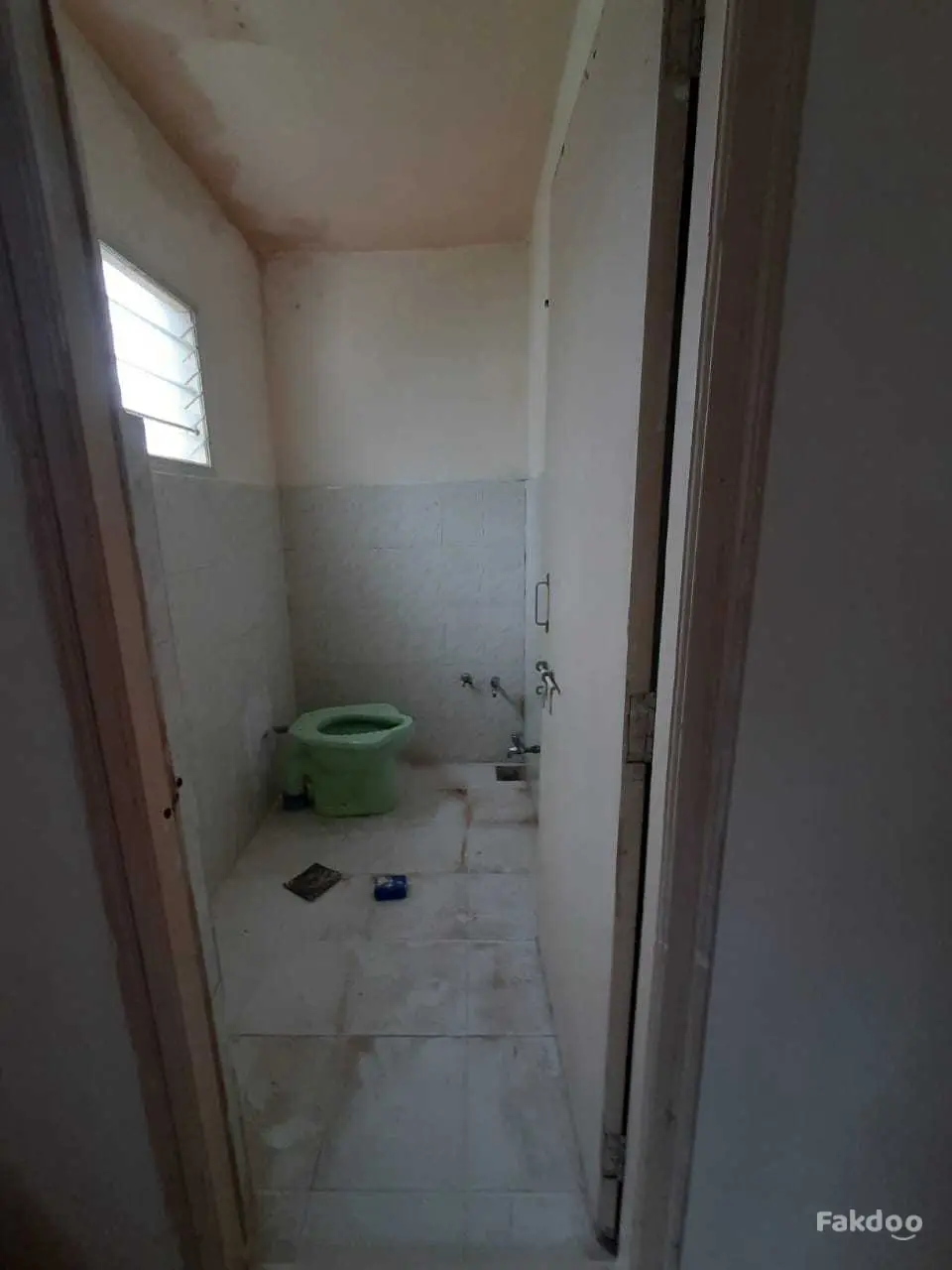 2 BHK Semi Furnish Flat For Rent Shyamal - Photo 5 - Ahmedabad - Thumbnail