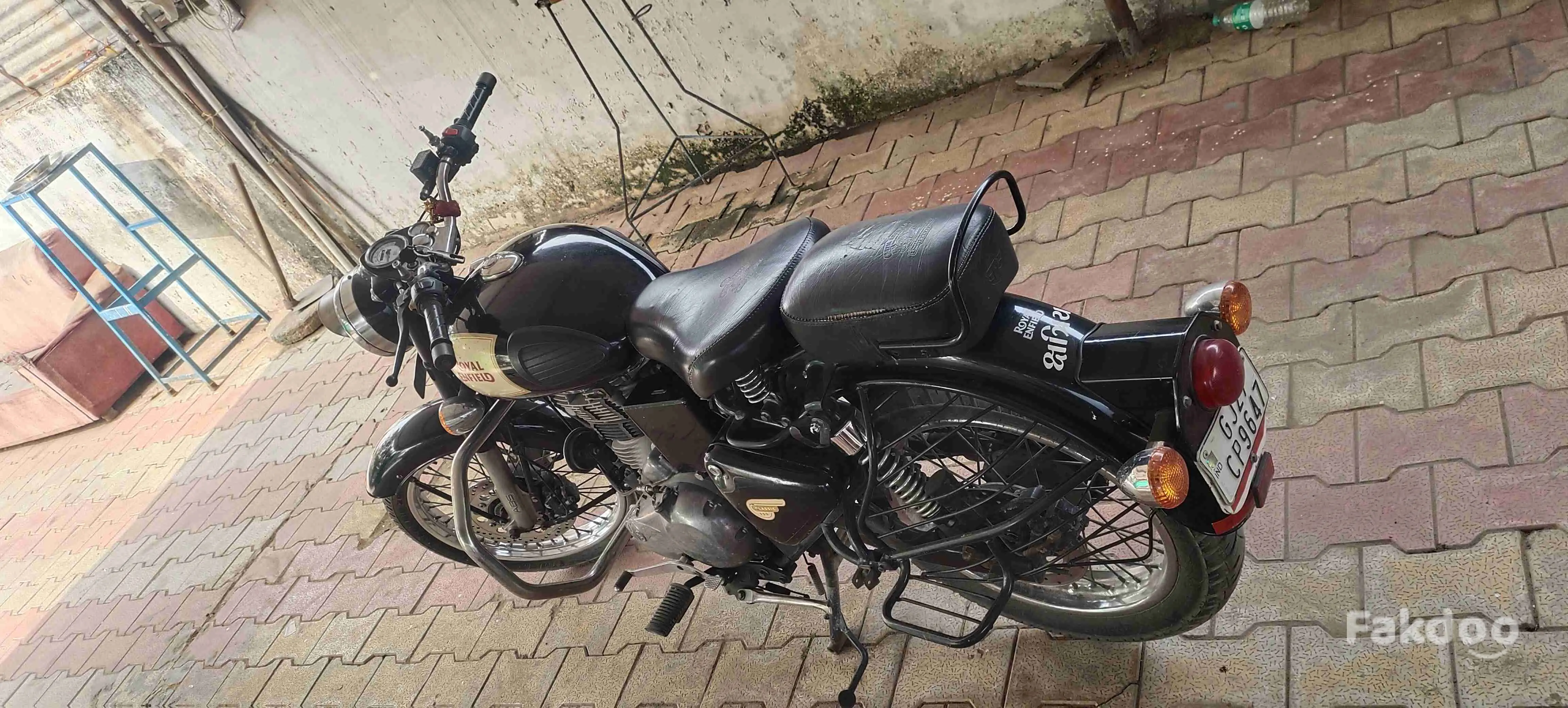 Royal Enfield classic 350 in Nikol-Naroda Road, Ahmedabad, Gujarat - Fakdoo - 2 - Thumbnail