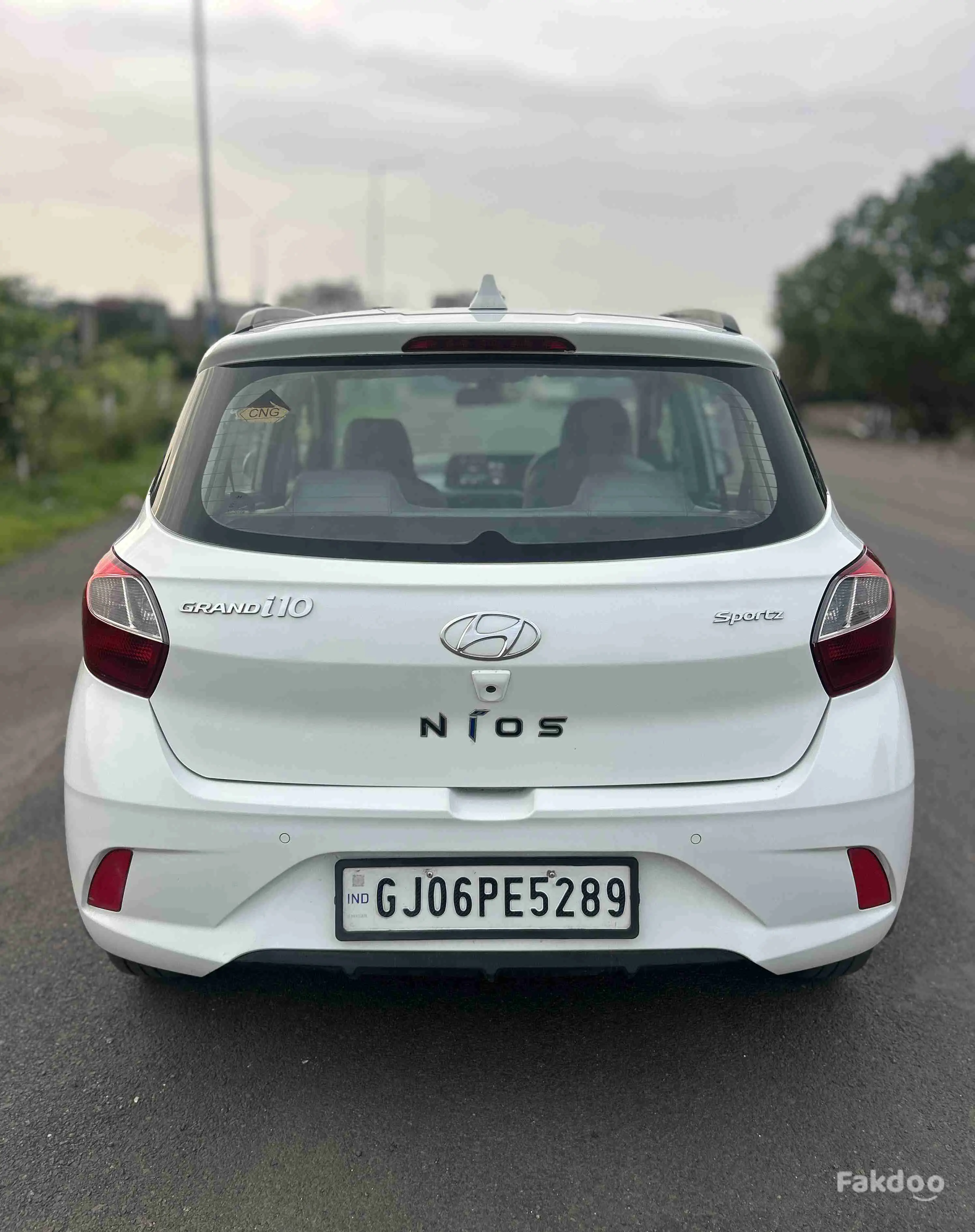 Hyundai car sell in Varachha, Surat, Gujarat - Fakdoo - 2 - Thumbnail