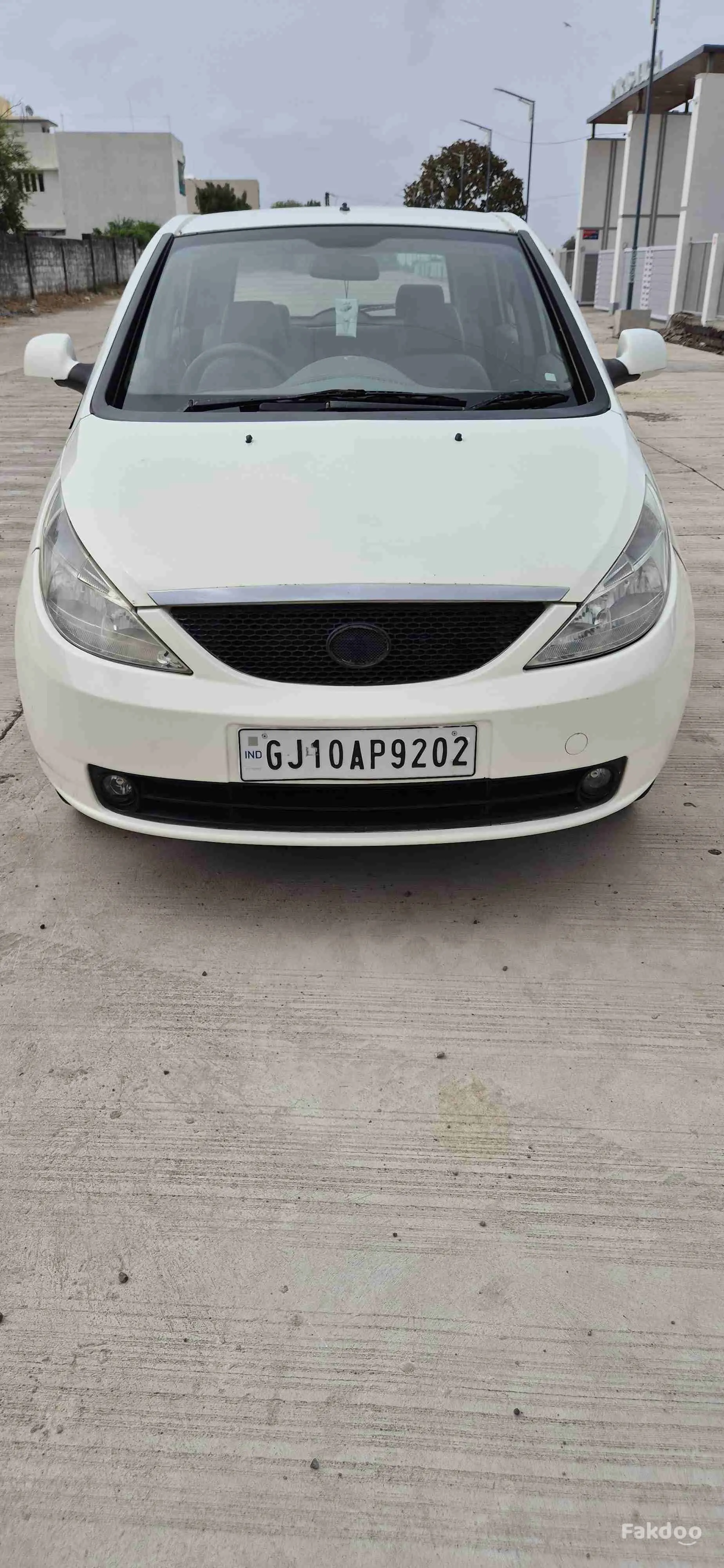 TATA VISTA
