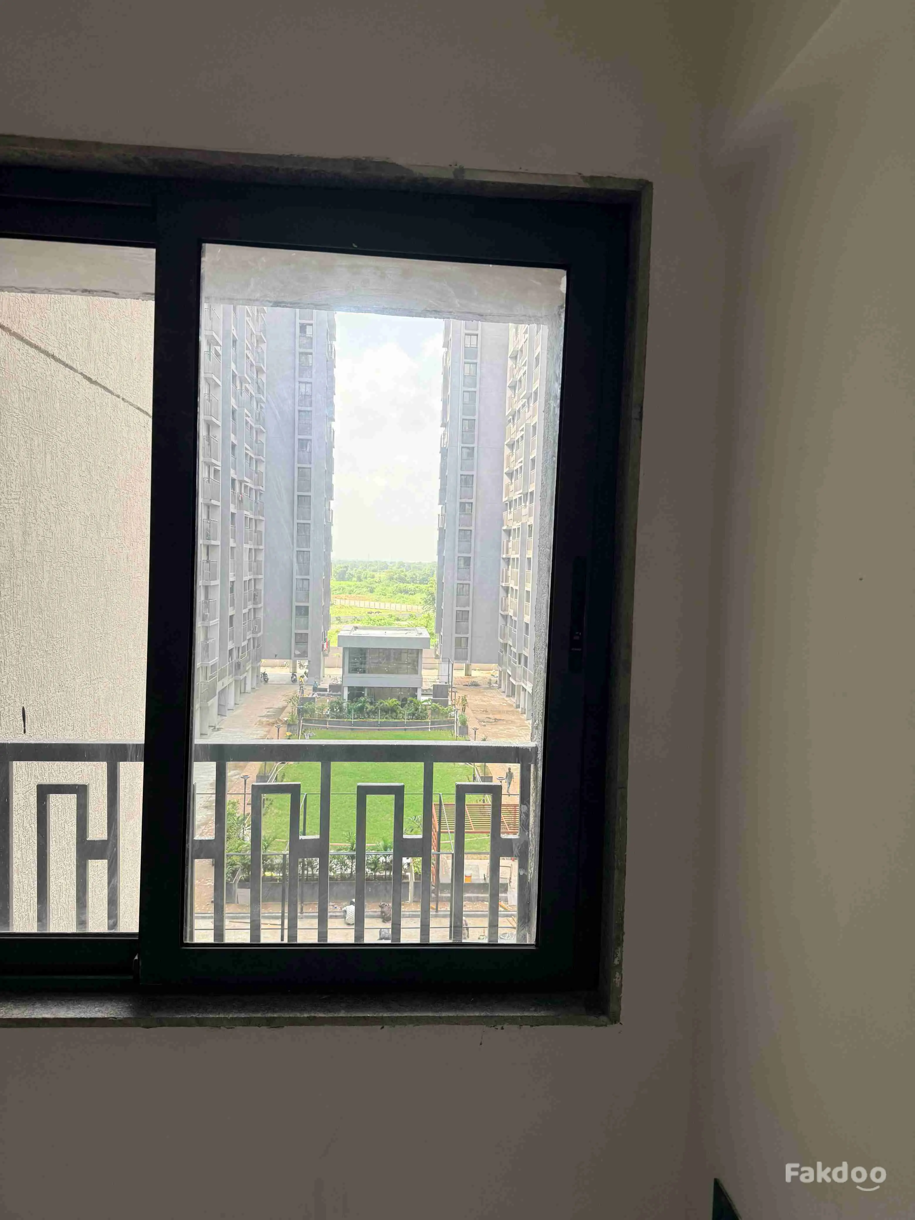 3 BHK 1505 Ft flat in Shela, Ahmedabad, Gujarat - Fakdoo - 2 - Thumbnail