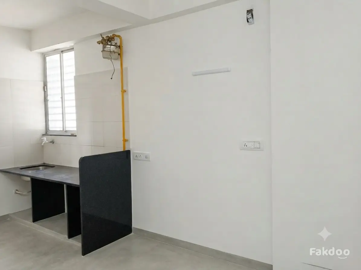 Buy Used 1 BHK Flat in Ahmedabad, Gujarat - Fakdoo - 7 - Thumbnail