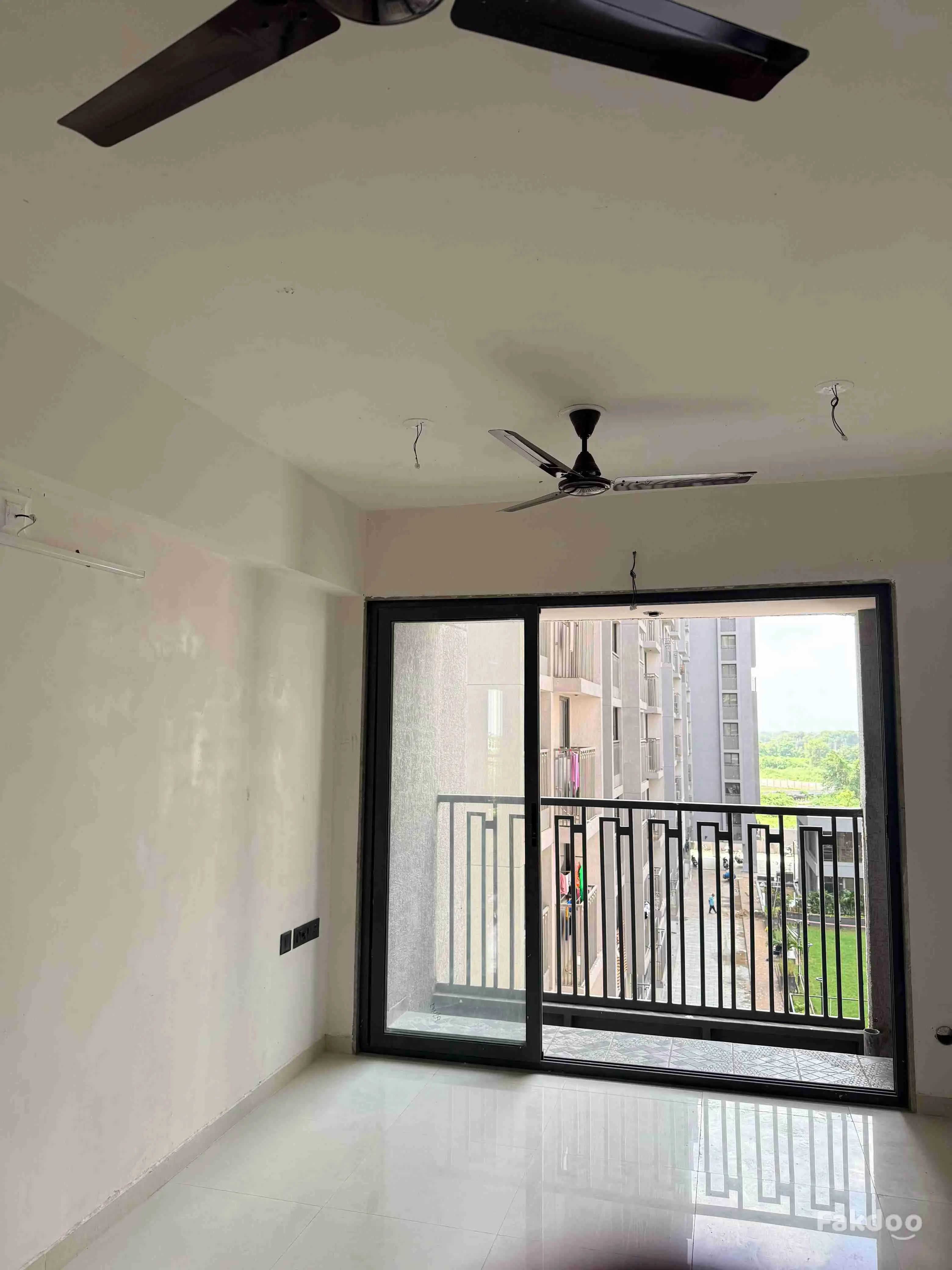 3 BHK 1505 Ft flat in Shela, Ahmedabad, Gujarat - Fakdoo - 4 - Thumbnail