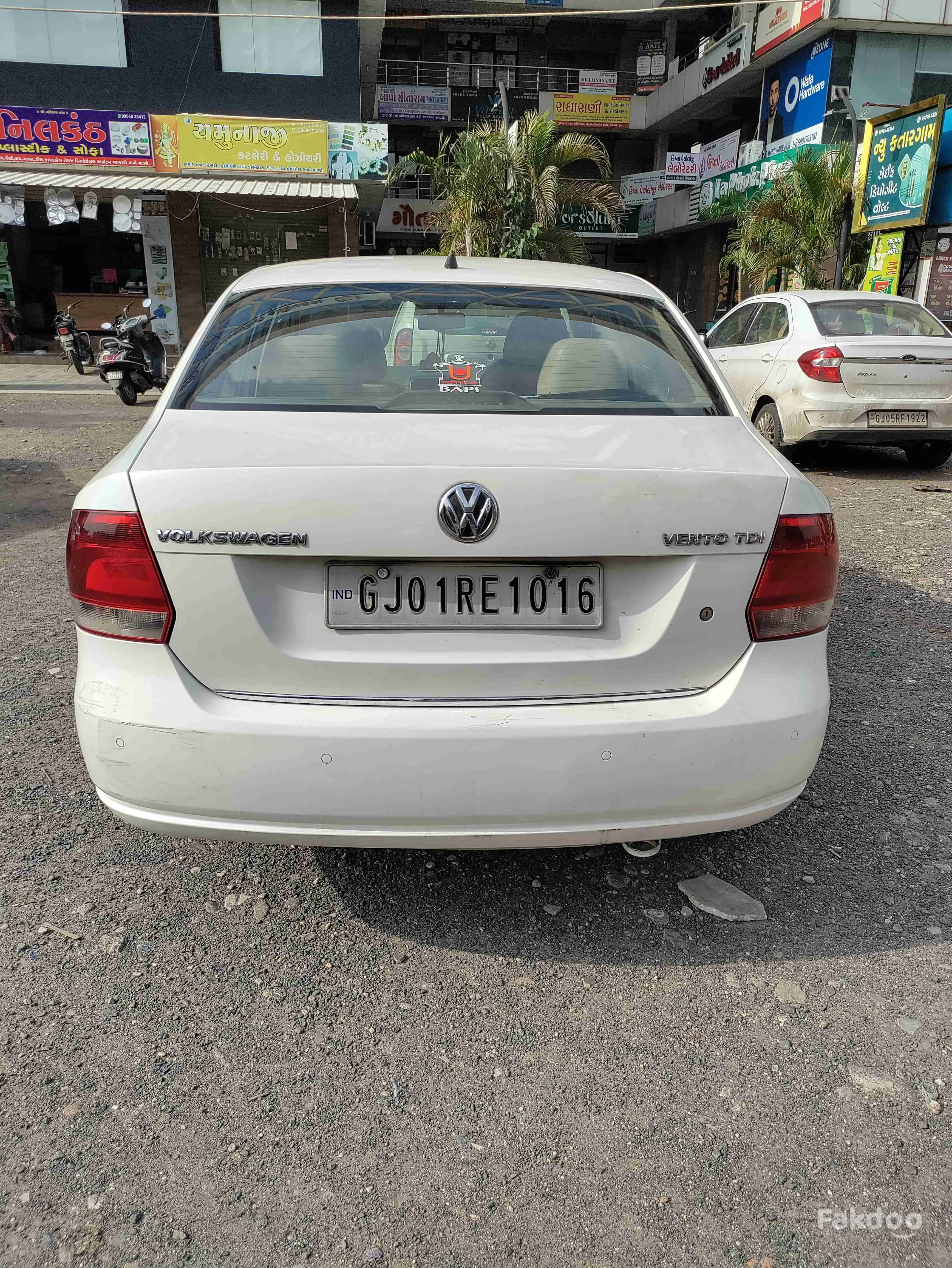 Volkswagen Vento Hyline disal 2014 surat