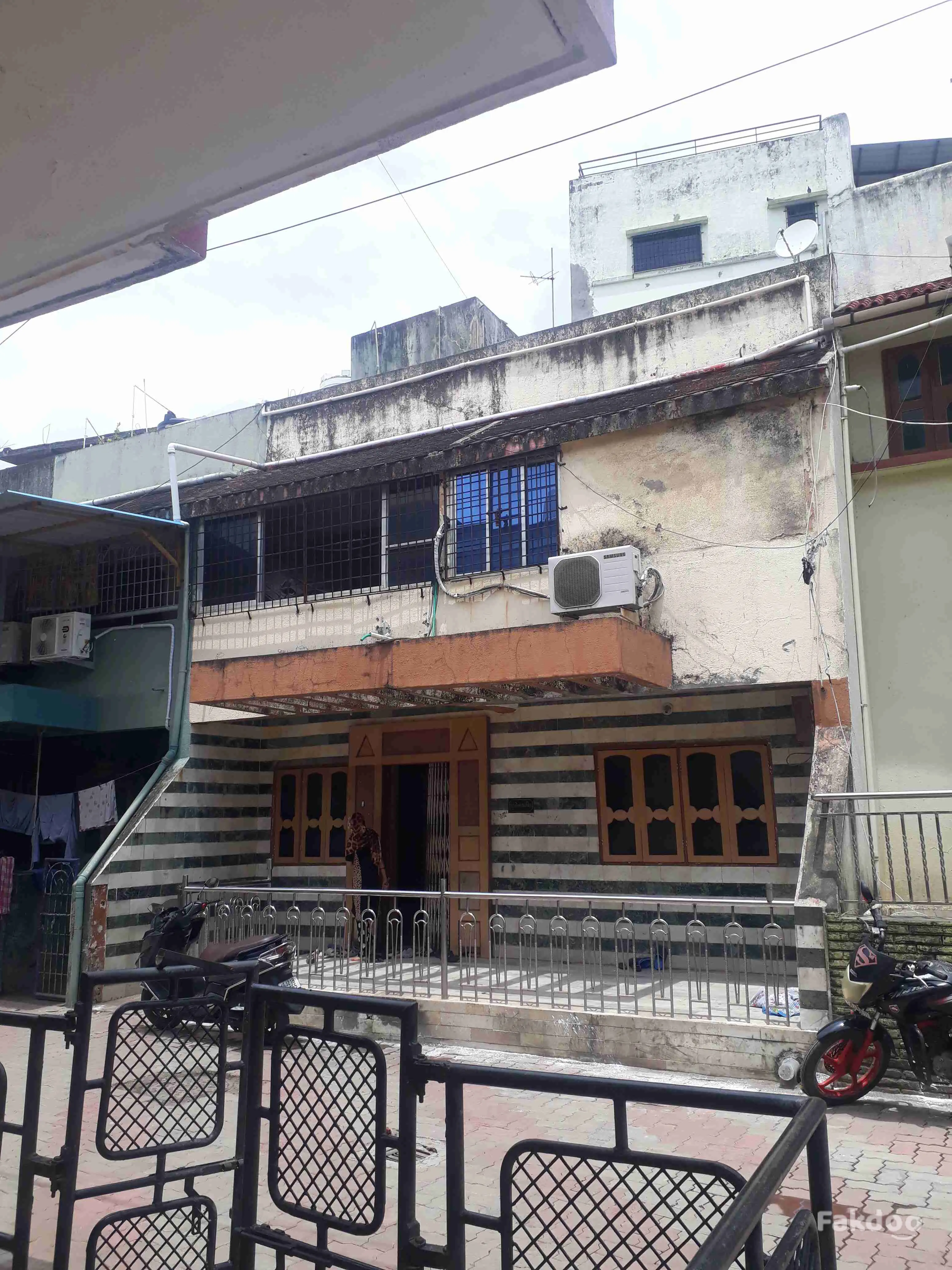 5BHK DUPLEX HOME