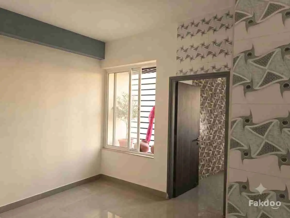 Buy Used 1 BHK Flat in Ahmedabad, Gujarat - Fakdoo - 4 - Thumbnail