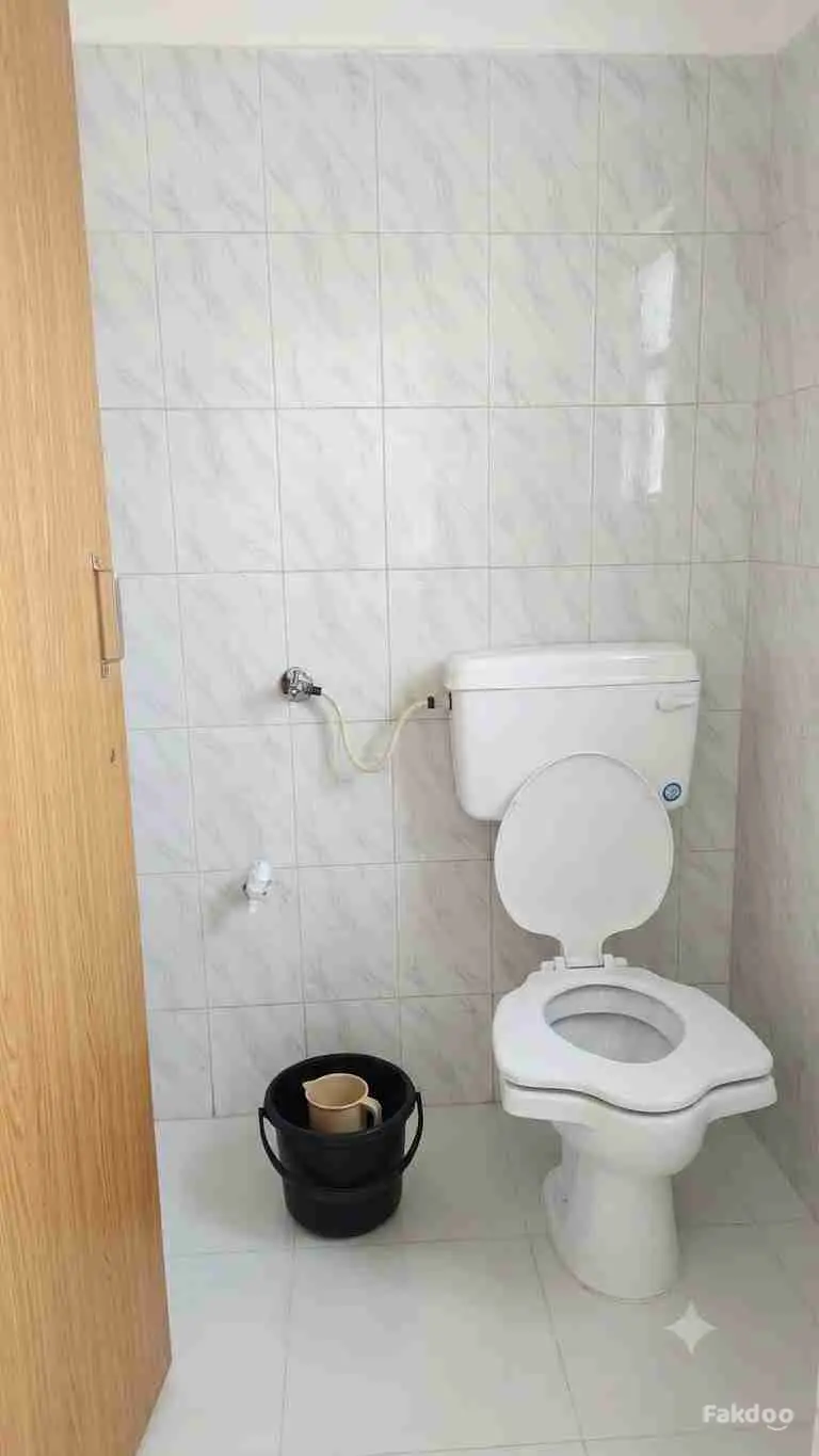 Buy Used 1 BHK Flat in Ahmedabad, Gujarat - Fakdoo - 8 - Thumbnail