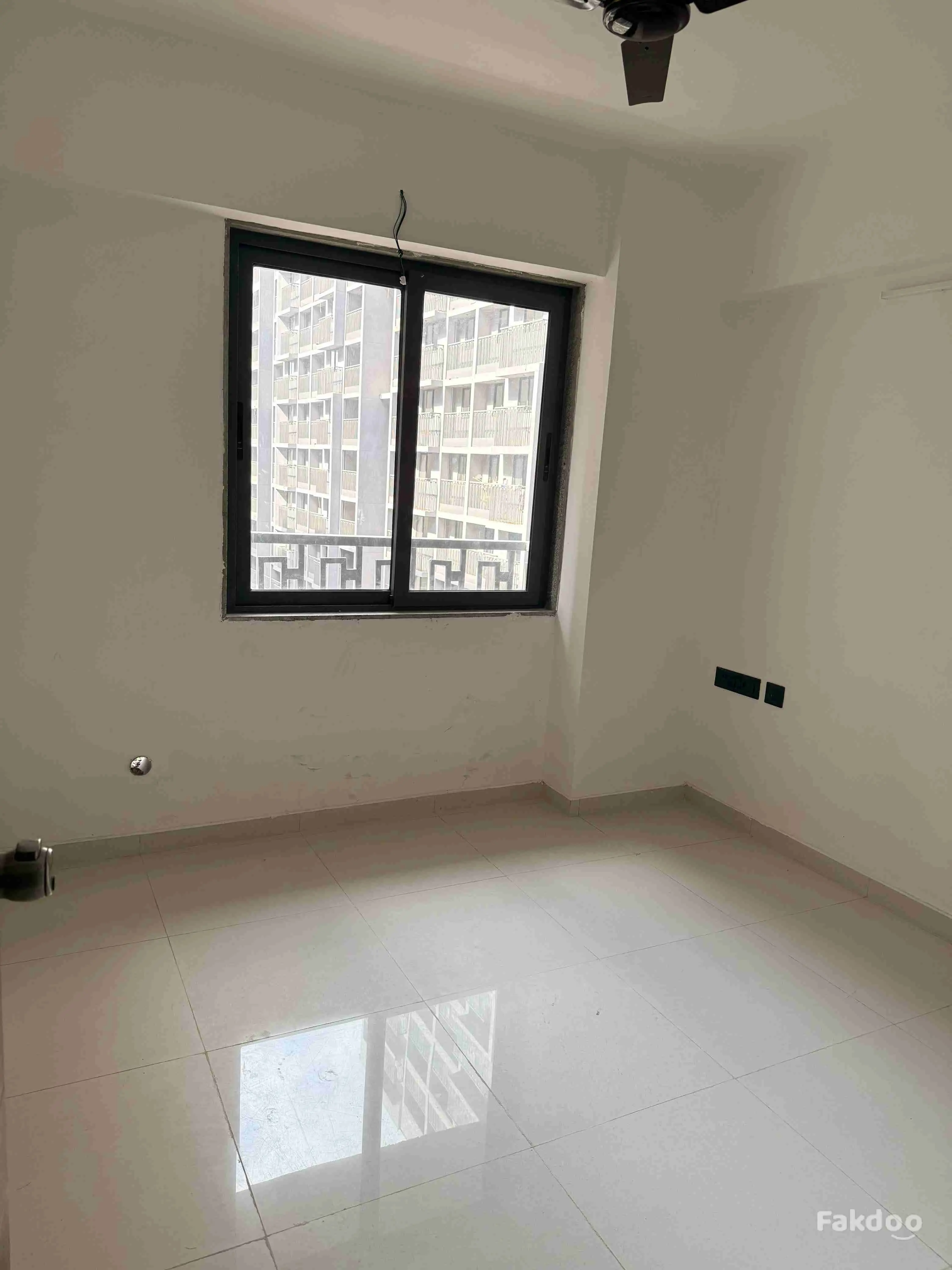 3 BHK 1505 Ft flat in Shela, Ahmedabad, Gujarat - Fakdoo - 6 - Thumbnail