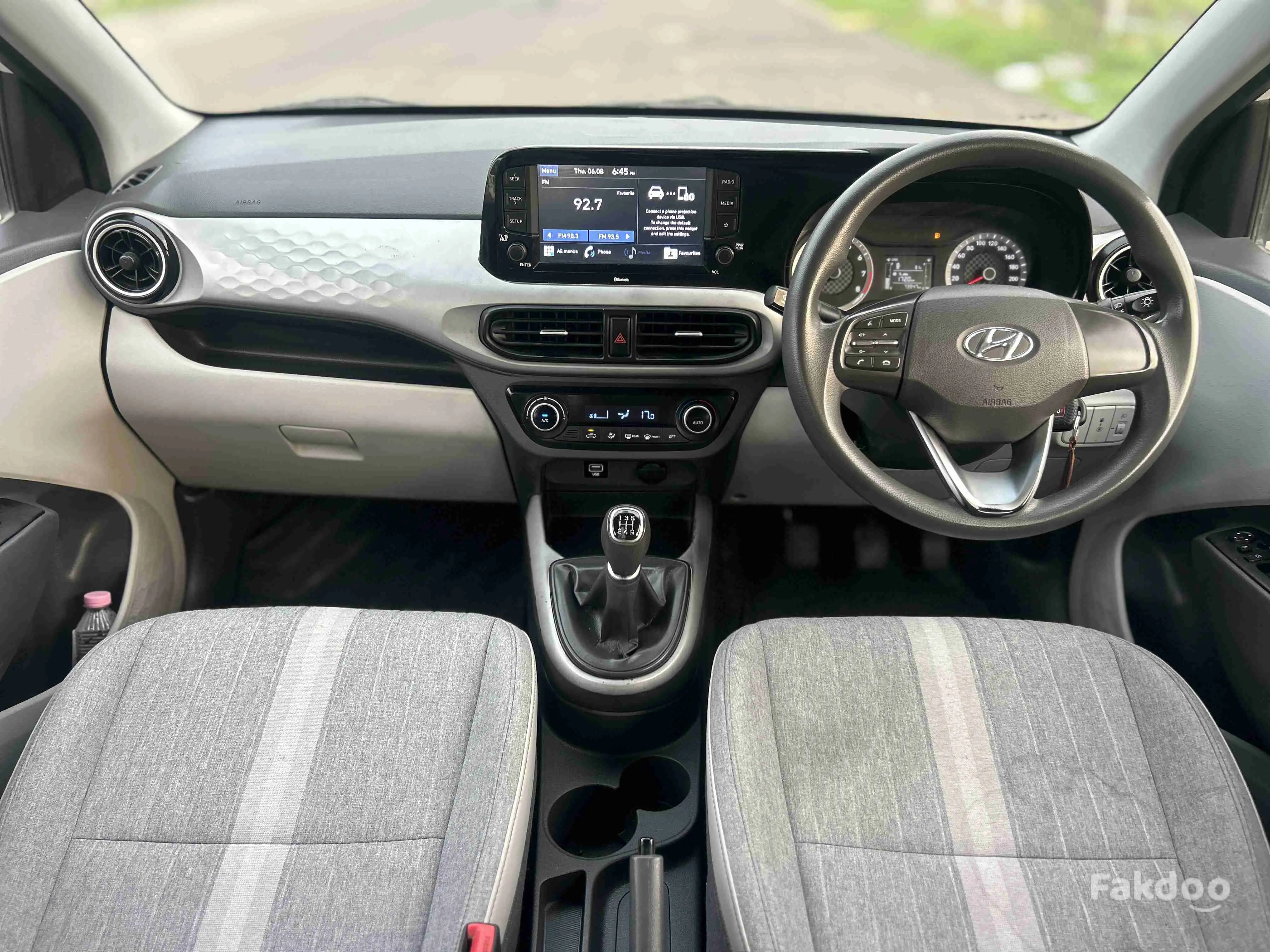 Hyundai car sell in Varachha, Surat, Gujarat - Fakdoo - 11 - Thumbnail