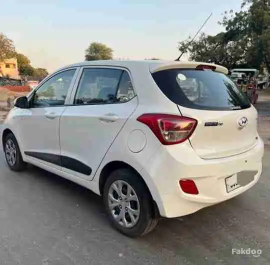 Hundai grand i10 in Radhanpur Road, Mehsana, Gujarat - Fakdoo - 3 - Thumbnail
