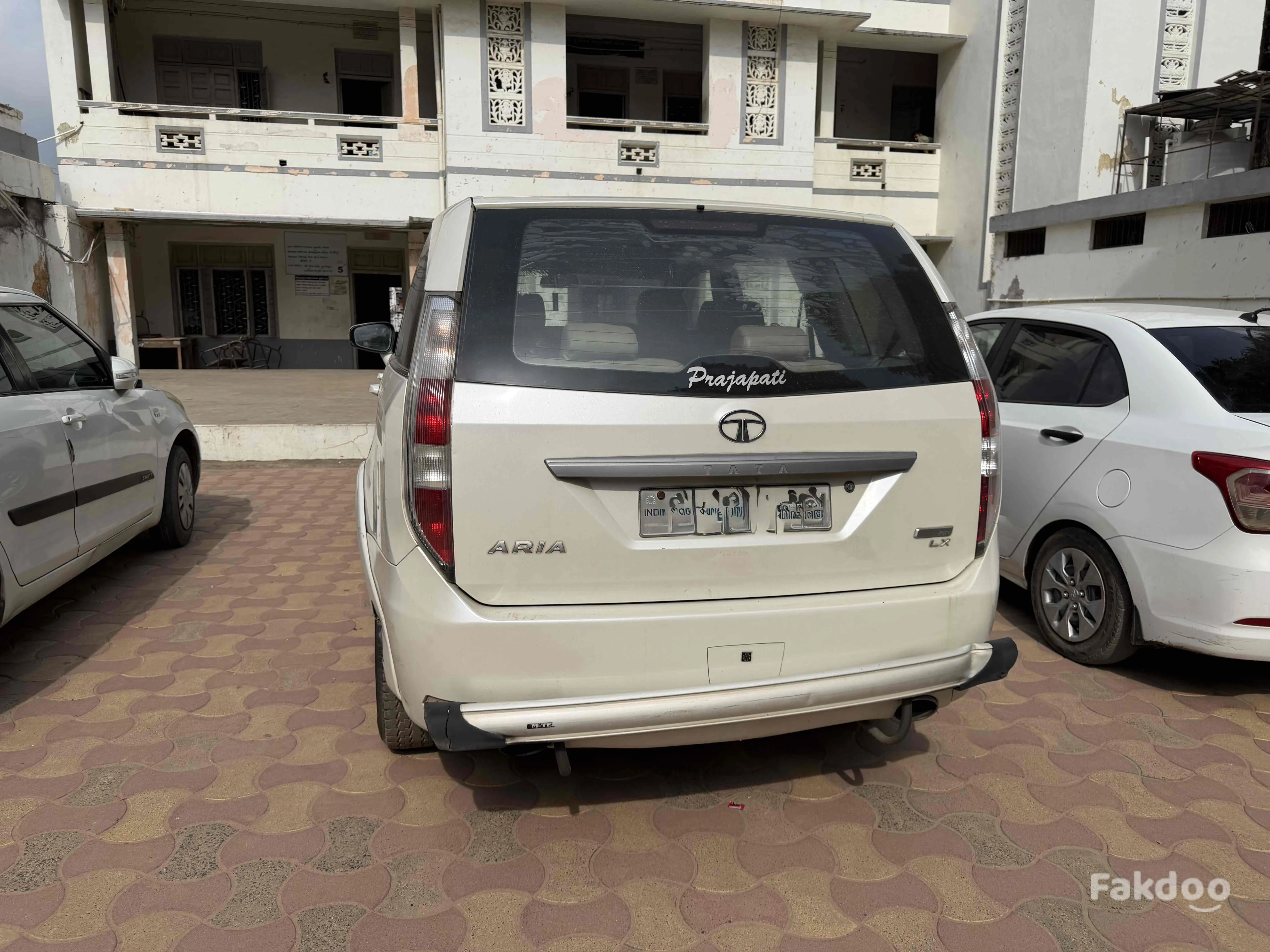 Buy Used Tata Aria 7 Seater in Gandhinagar, Gujarat - Fakdoo - 4 - Thumbnail