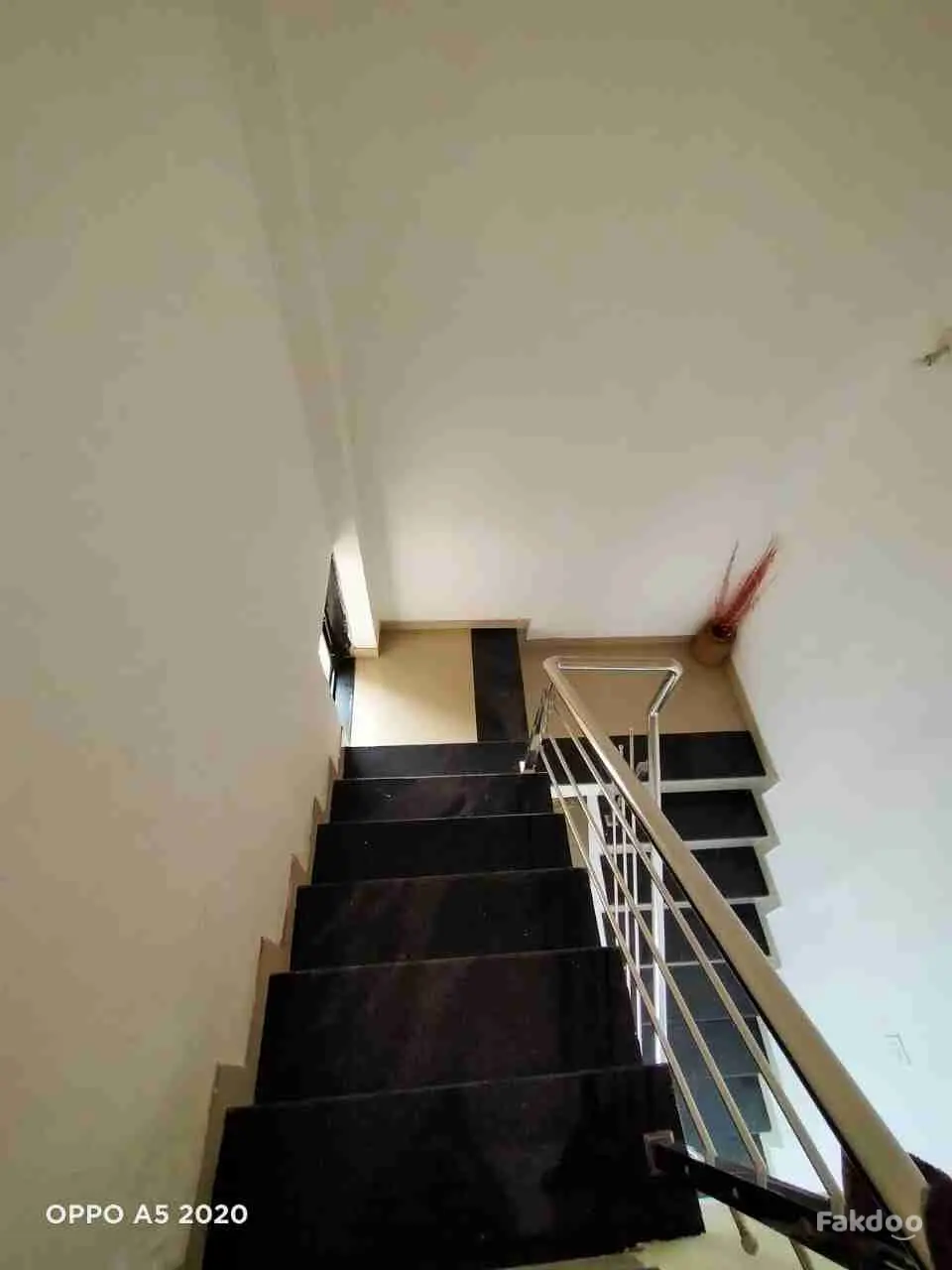 Buy Used Penthouse in Vadodara, Gujarat - Fakdoo - 11 - Thumbnail