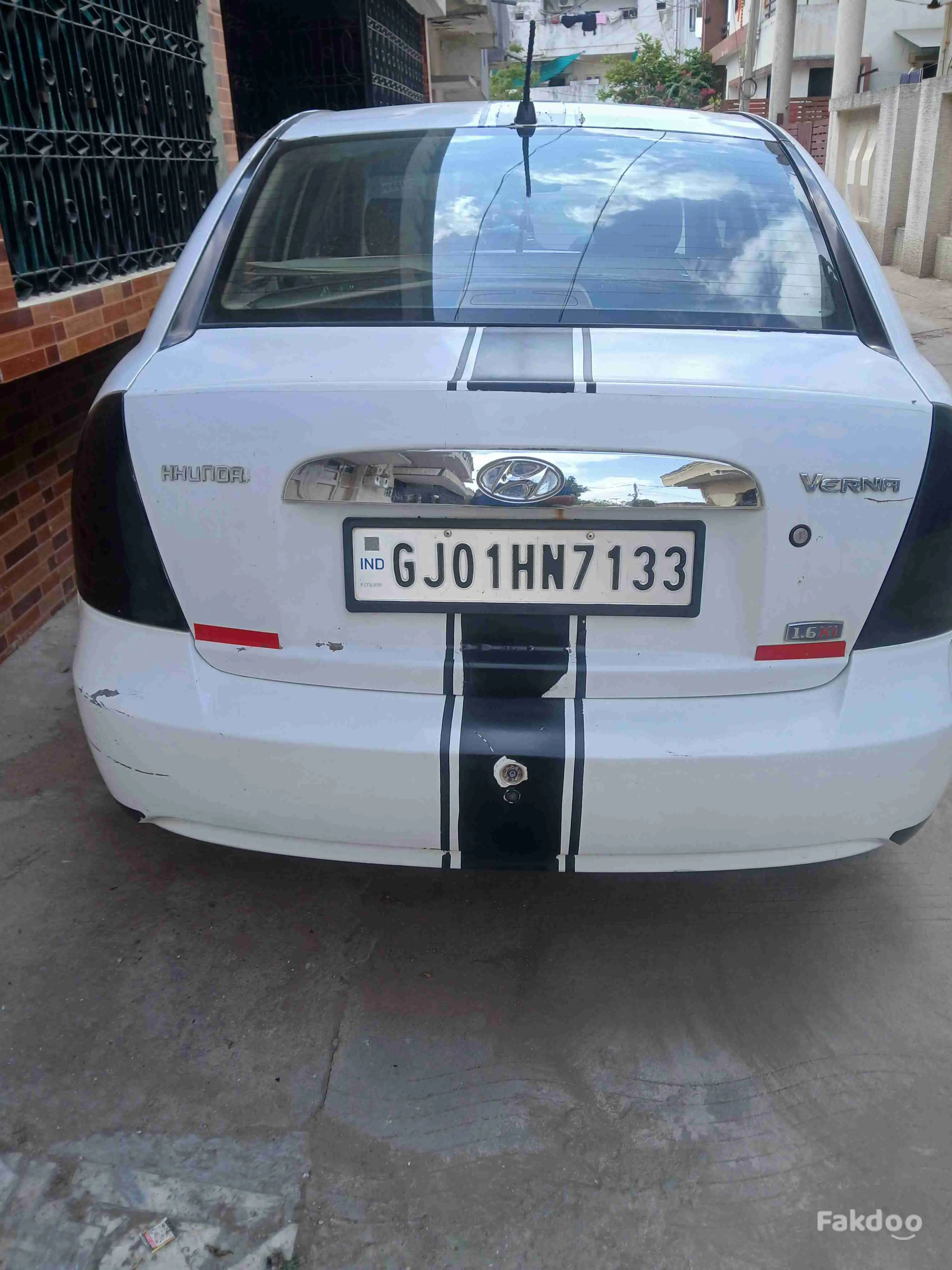 Buy Used Hyundai Verna in Anand, Gujarat - Fakdoo - 3 - Thumbnail