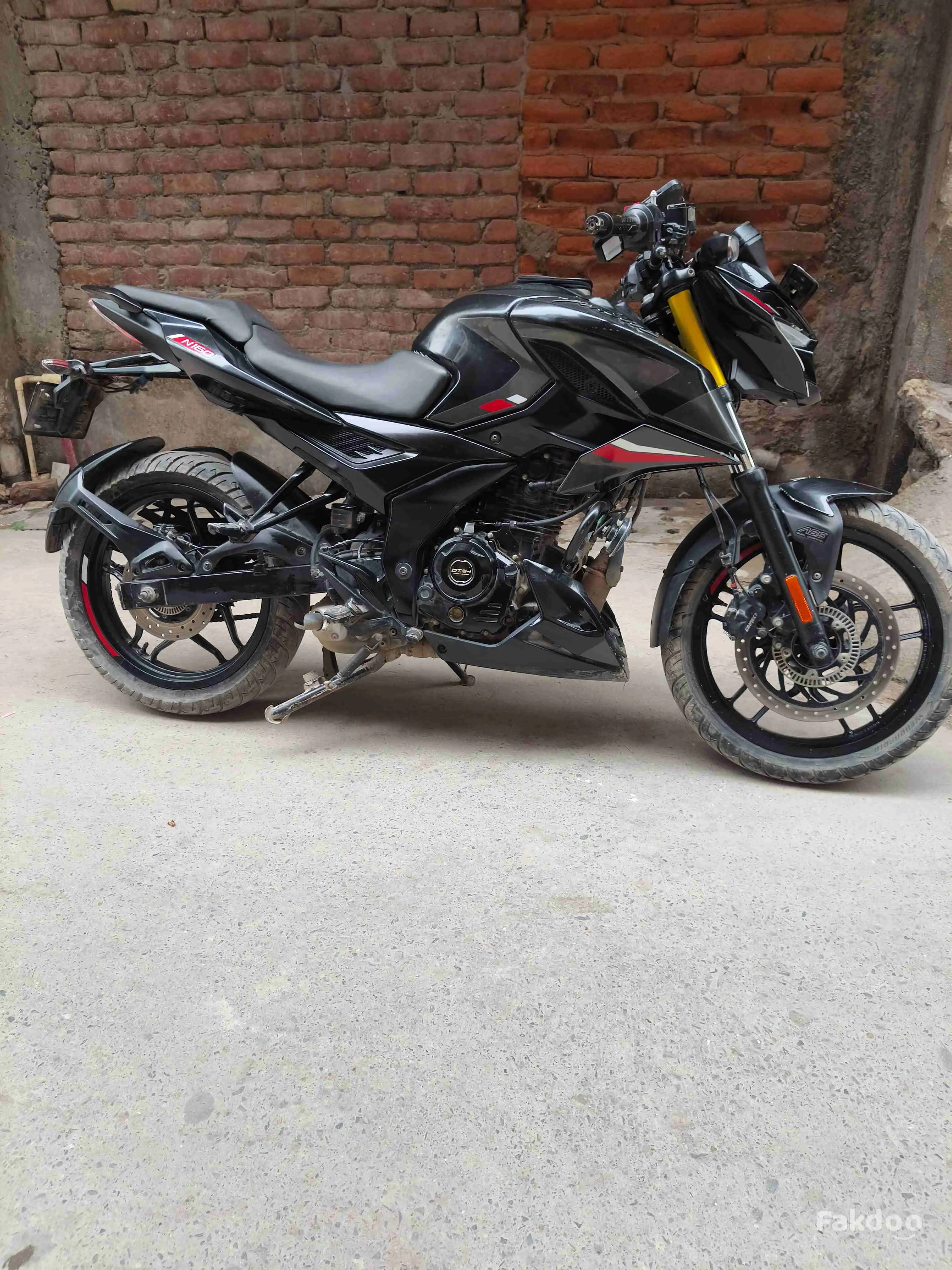 Buy Used Bajaj Pulsar N160 in Delhi, Delhi - Fakdoo - 2 - Thumbnail