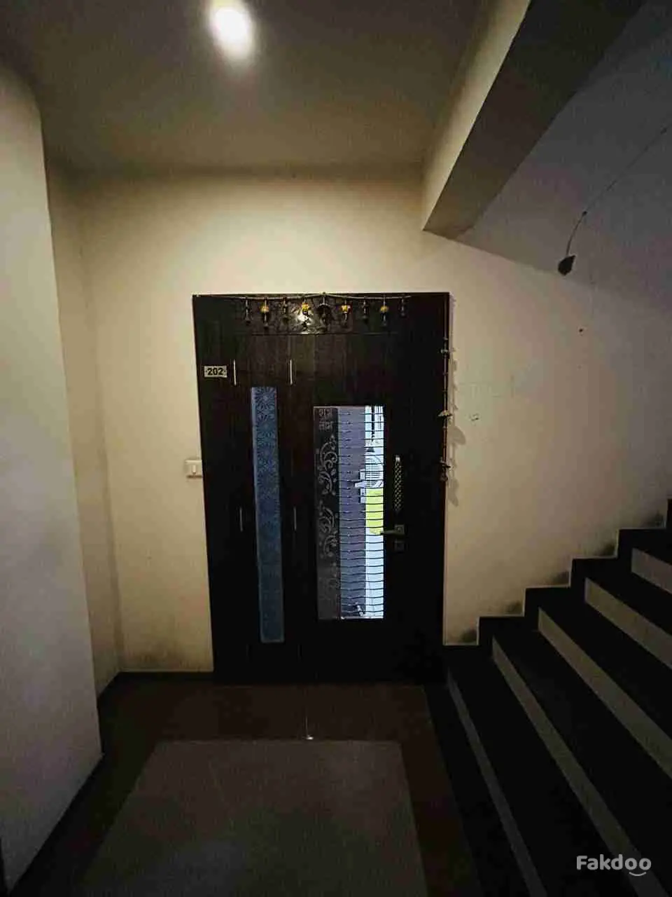 Buy Used Flat in Ahmedabad, Gujarat - Fakdoo - 15 - Thumbnail