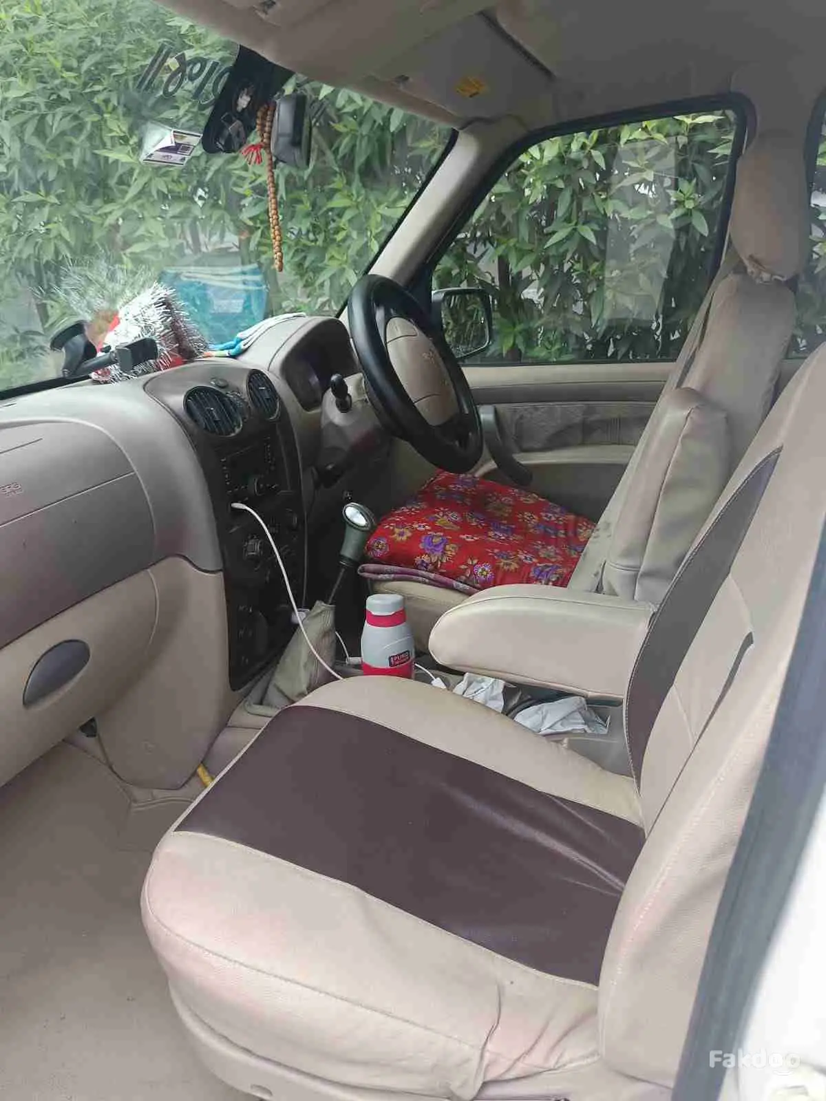 Buy Used Scorpio v2v in Ahmedabad, Gujarat - Fakdoo - 2 - Thumbnail