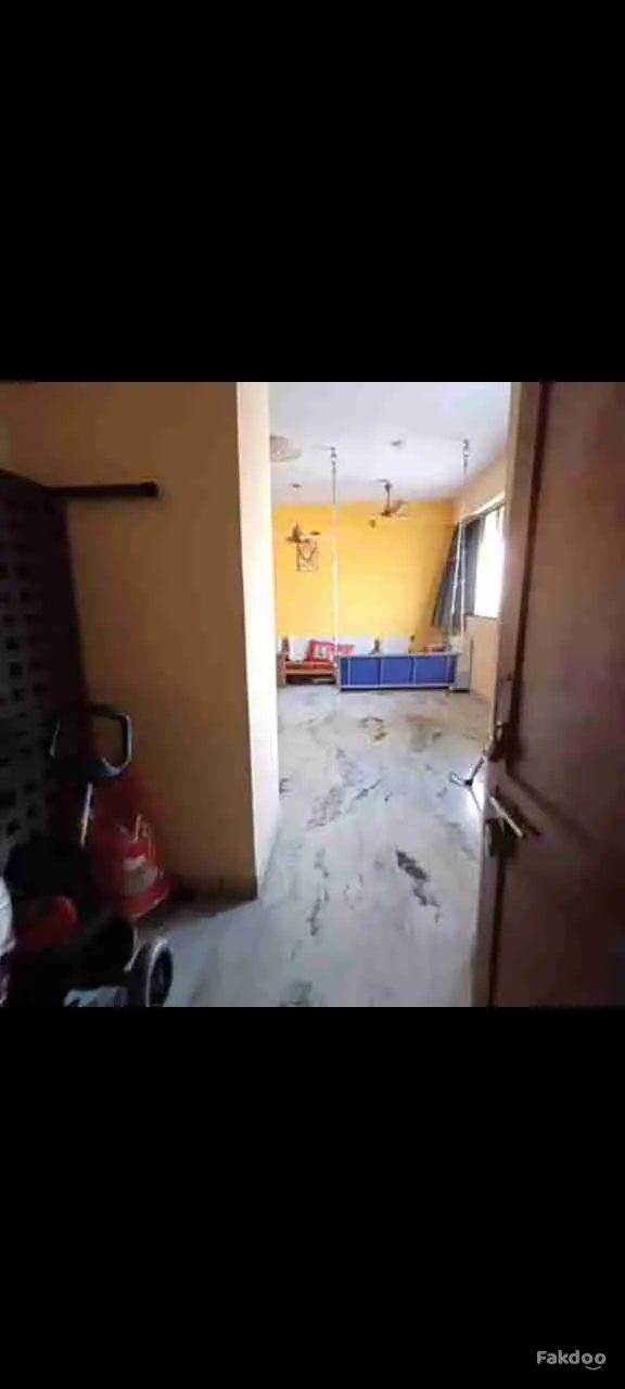 Buy Used 3 BHK Apartment in Vadodara, Gujarat - Fakdoo - 2 - Thumbnail