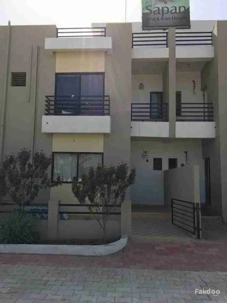 Buy Used 3BHK Bungalow in Gandhinagar, Gujarat - Fakdoo - 2 - Thumbnail