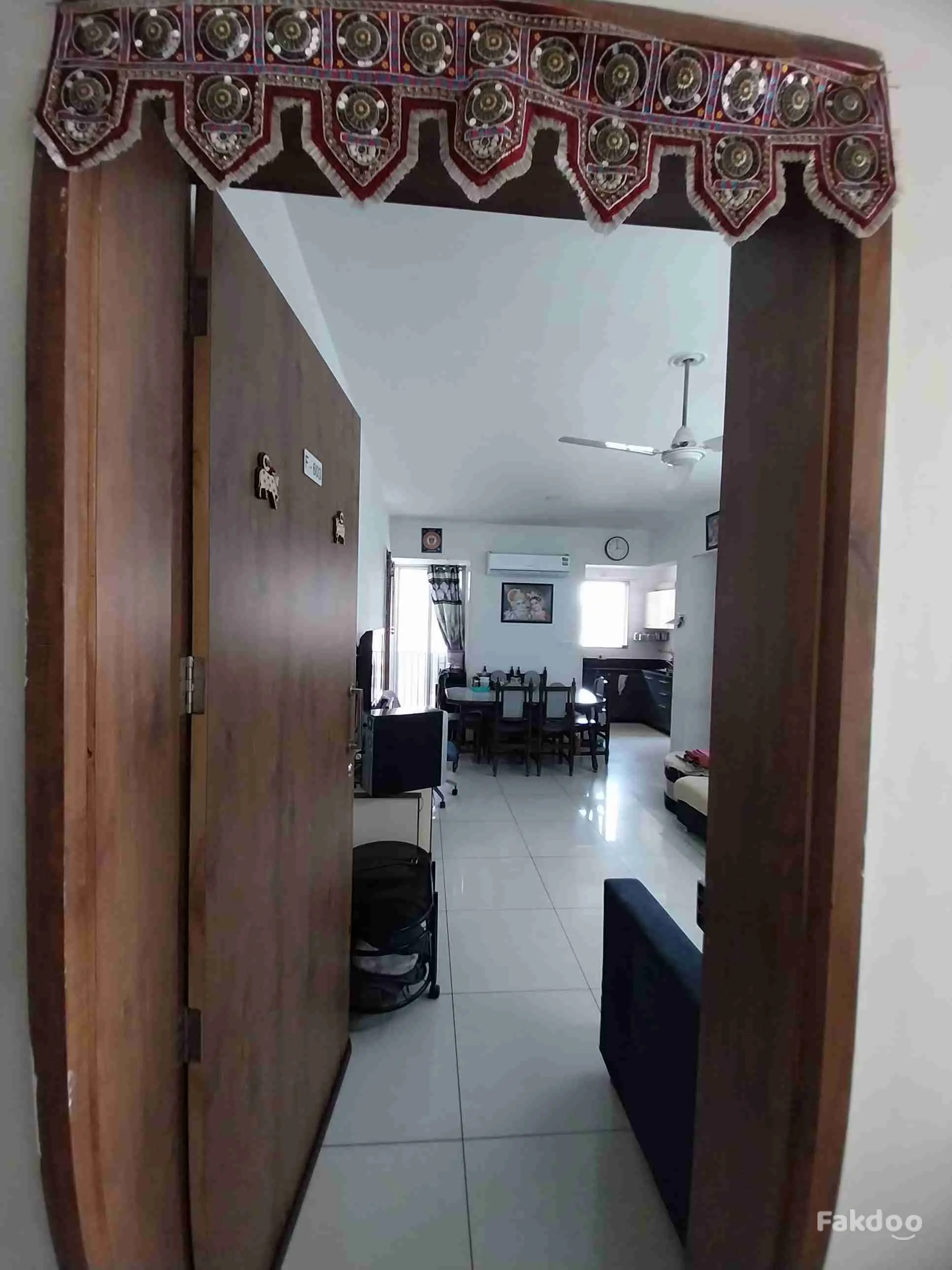 I want to sell my flat in vrindavan green F603