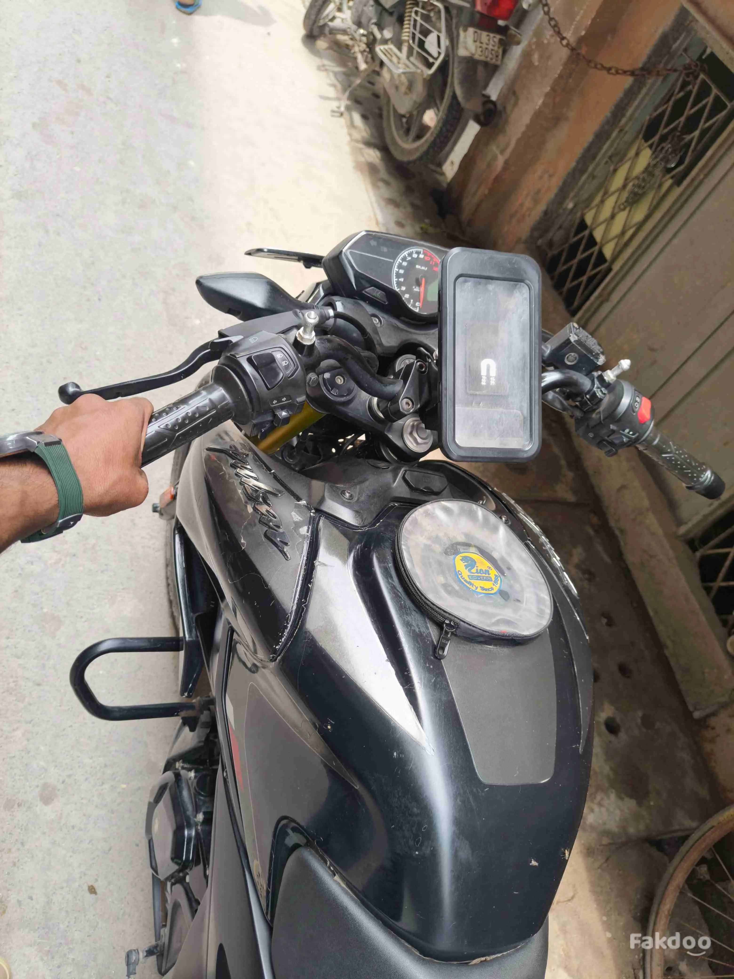 Buy Used Bajaj Pulsar N160 in Delhi, Delhi - Fakdoo - 5 - Thumbnail