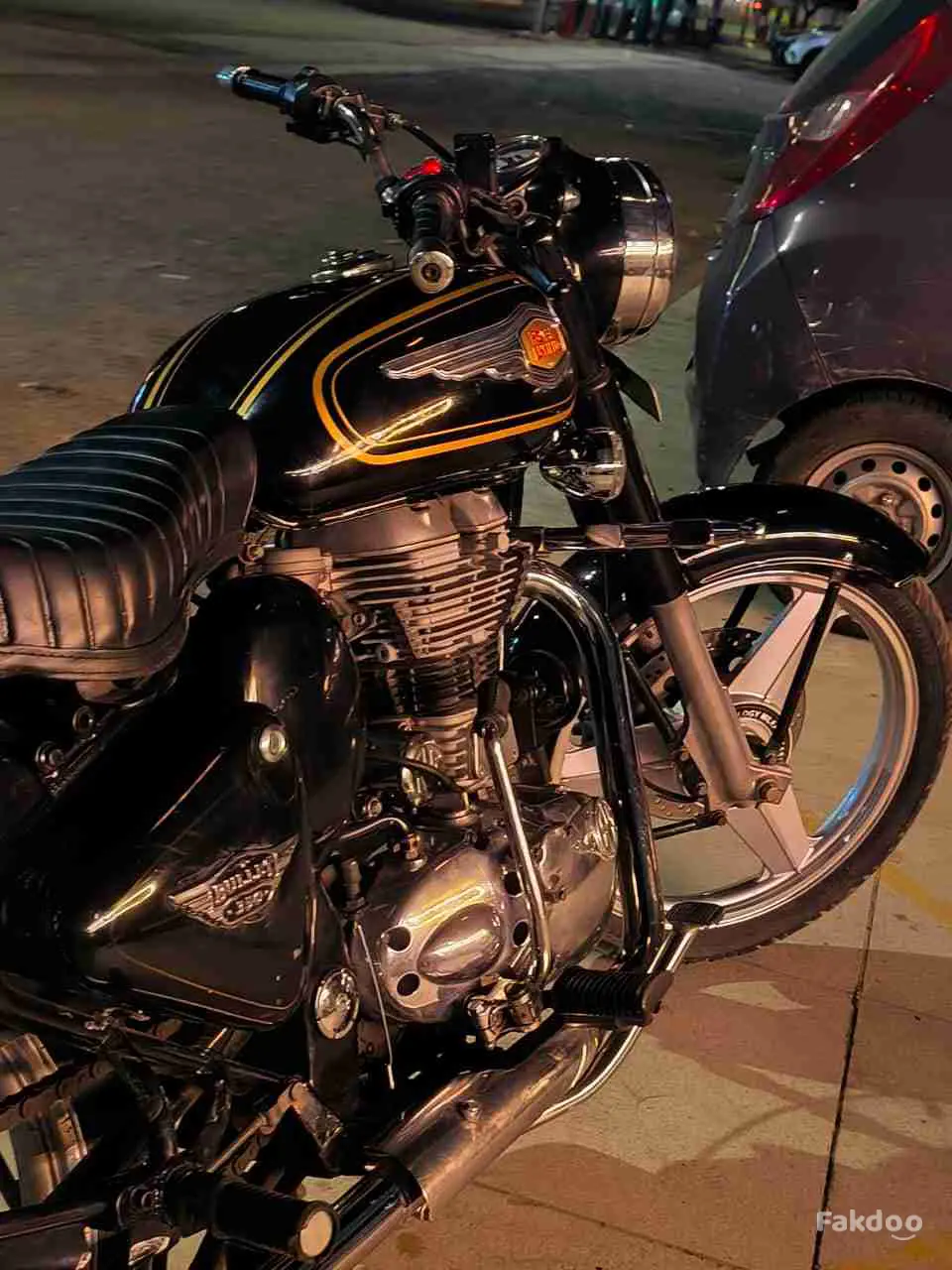 Buy Used Royal Enfield Classic 350 in Rajkot, Gujarat - Fakdoo - 8 - Thumbnail