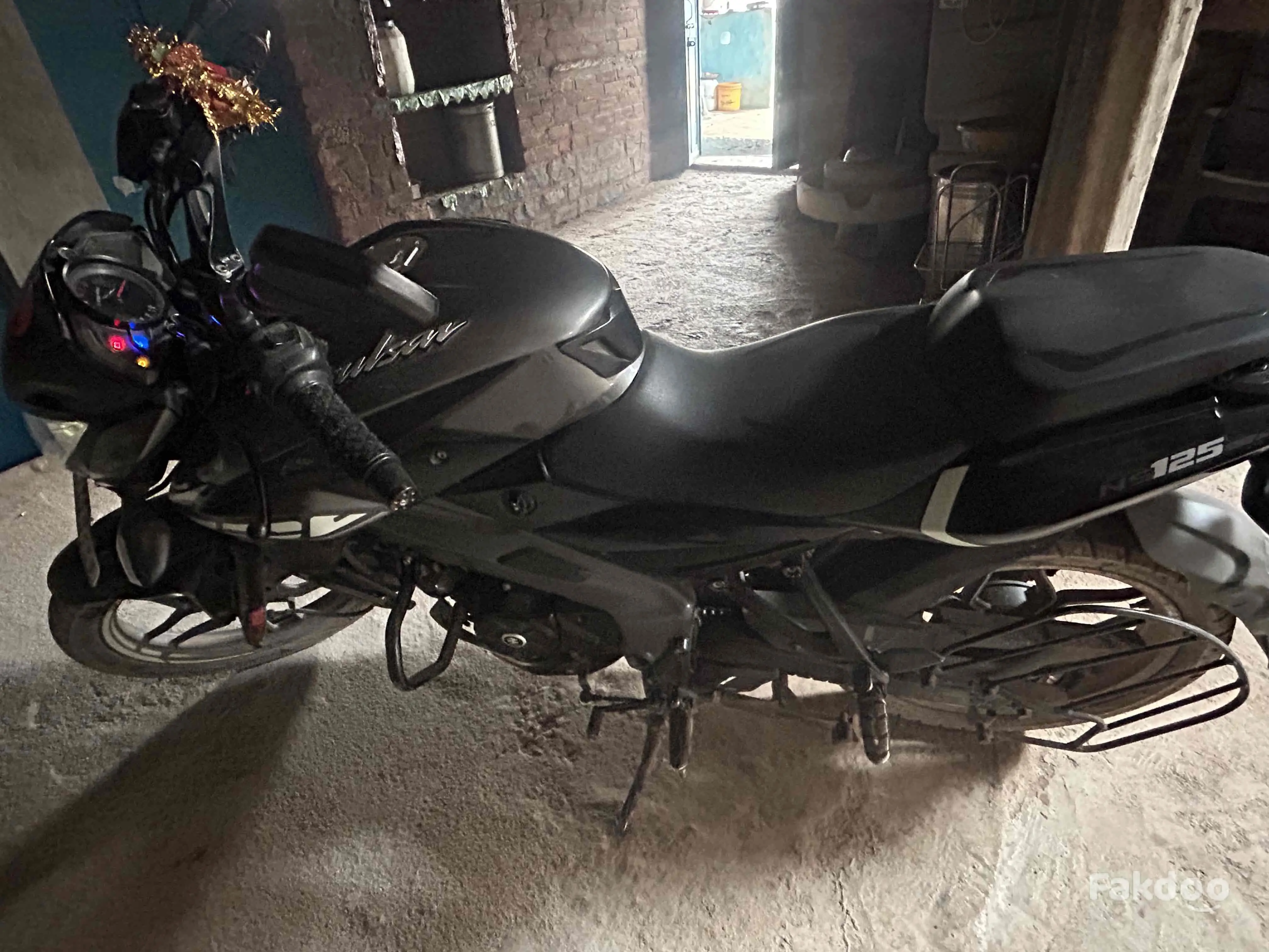 Buy Used Bajaj Pulsar NS200 in Datia, Madhya Pradesh - Fakdoo - 4 - Thumbnail