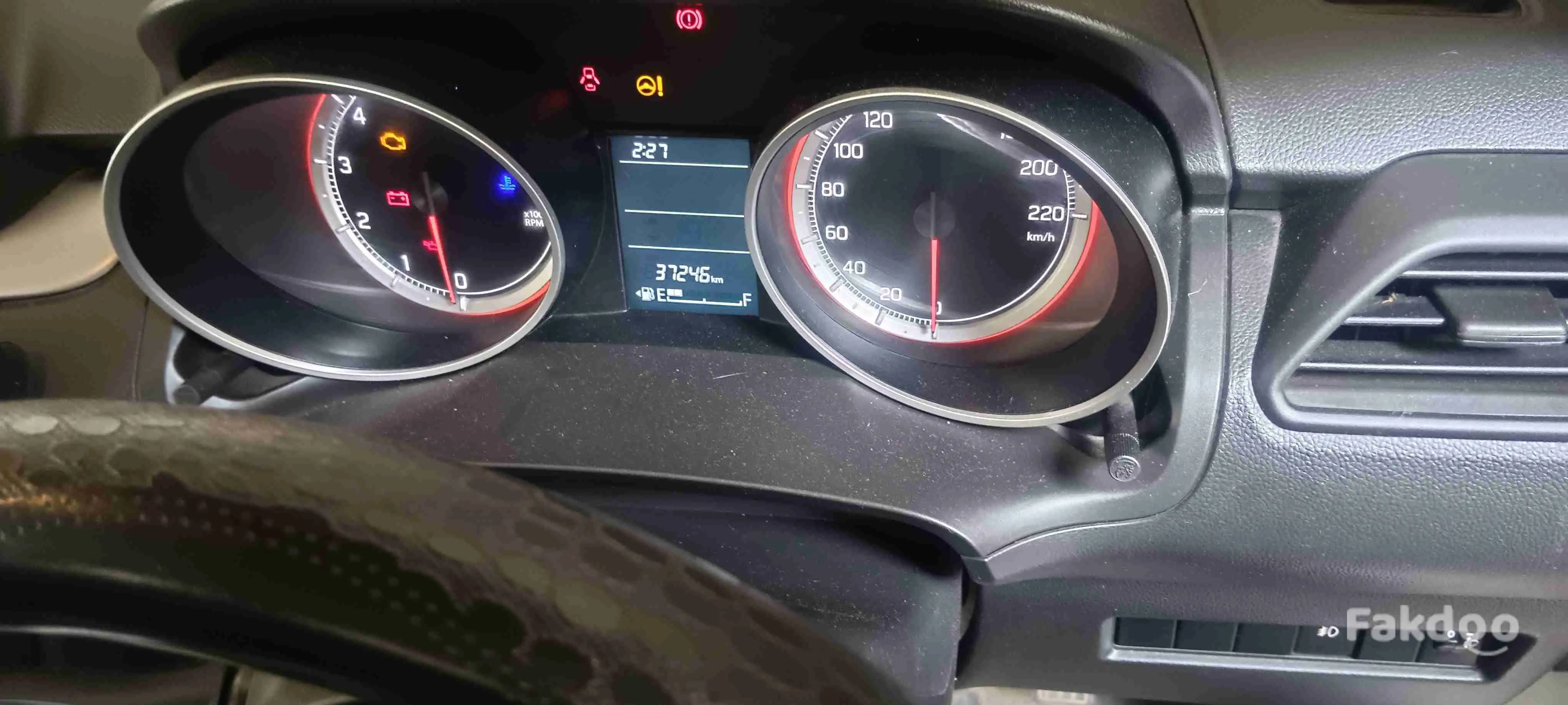 Buy Used Maruti Swift in Vadodara, Gujarat - Fakdoo - 5 - Thumbnail