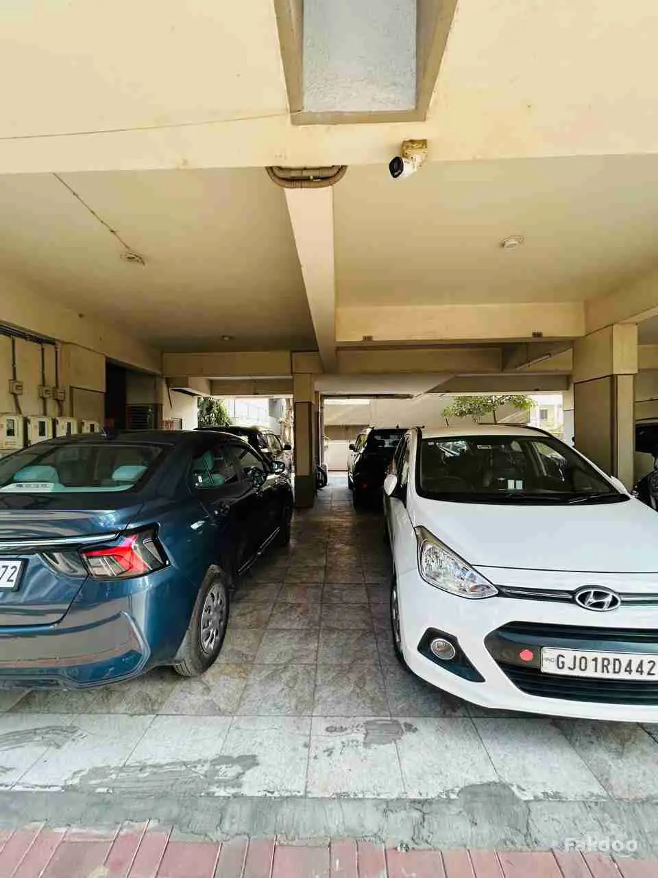 Buy Used Flat in Ahmedabad, Gujarat - Fakdoo - 5 - Thumbnail