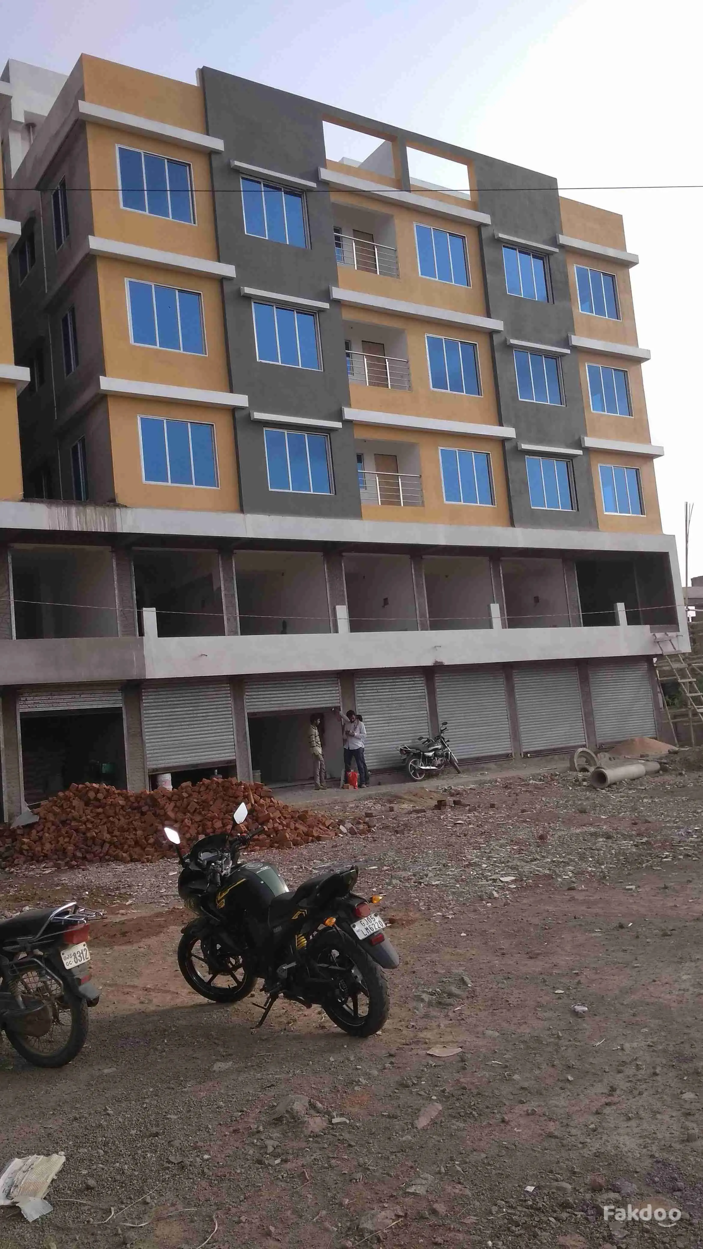 Buy Used 2BHK Apartment in Surat, Gujarat - Fakdoo - 3 - Thumbnail