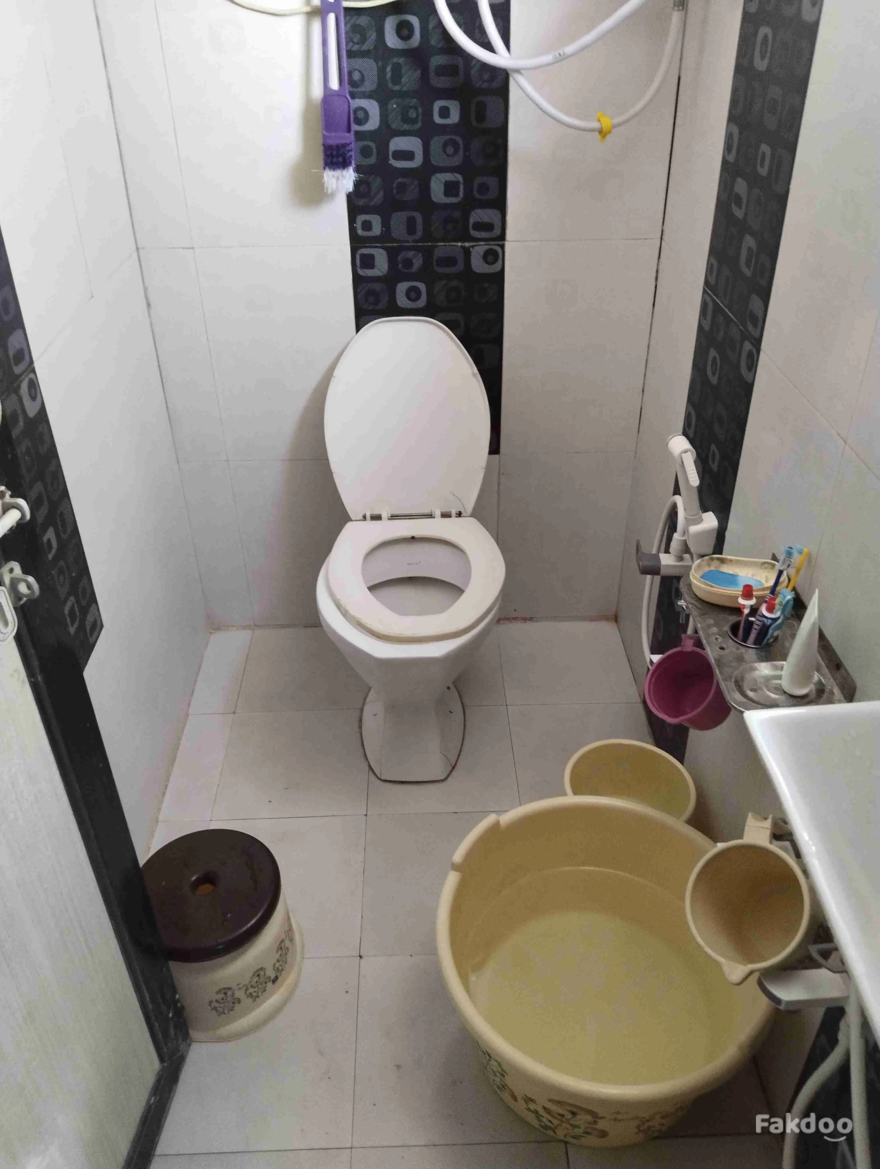 Buy Used 1 BHK in New Maninagar, Ahmedabad - Fakdoo - 7 - Thumbnail